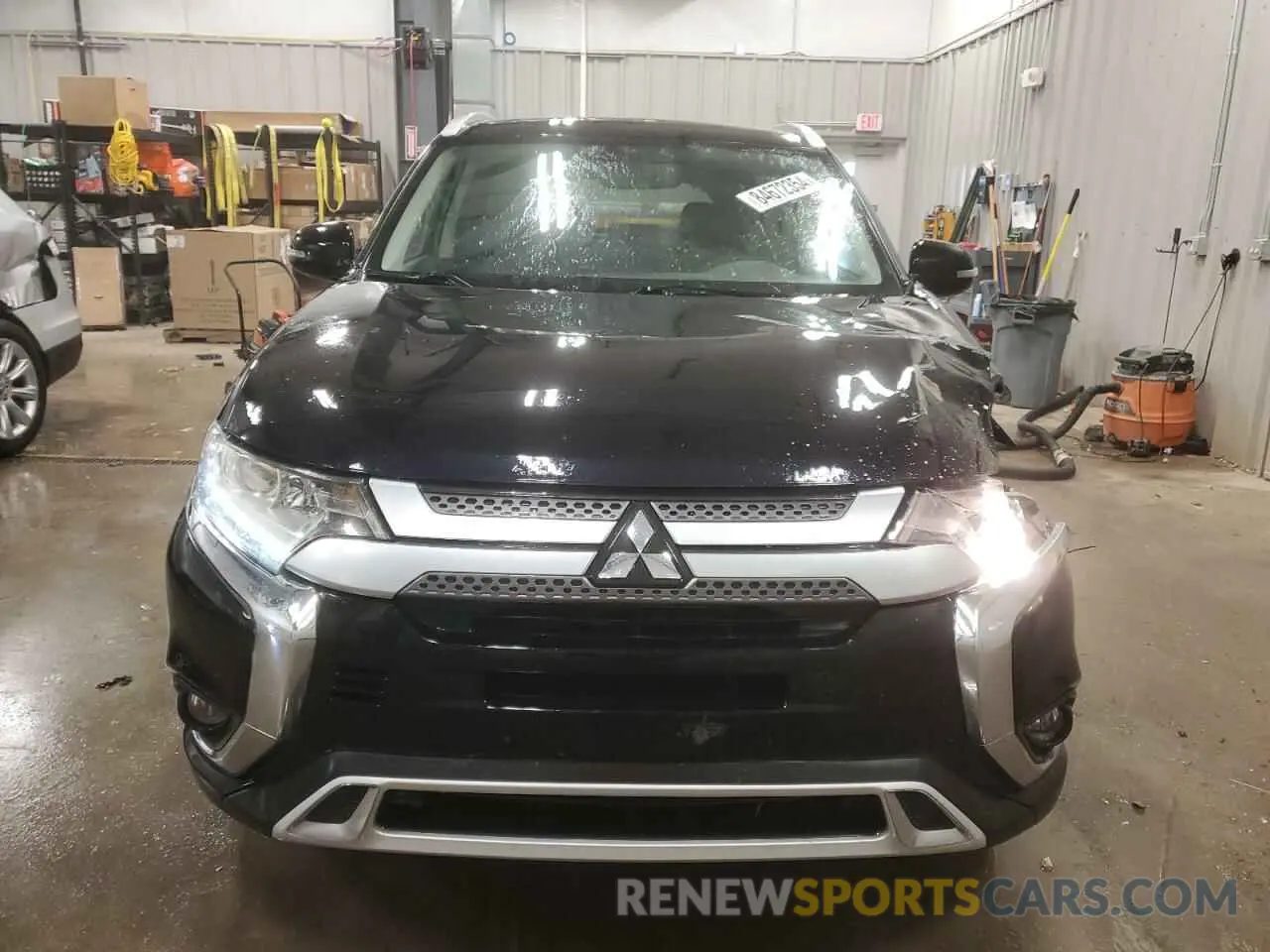 5 Photograph of a damaged car JA4AZ3A3XKZ008300 MITSUBISHI OUTLANDER 2019
