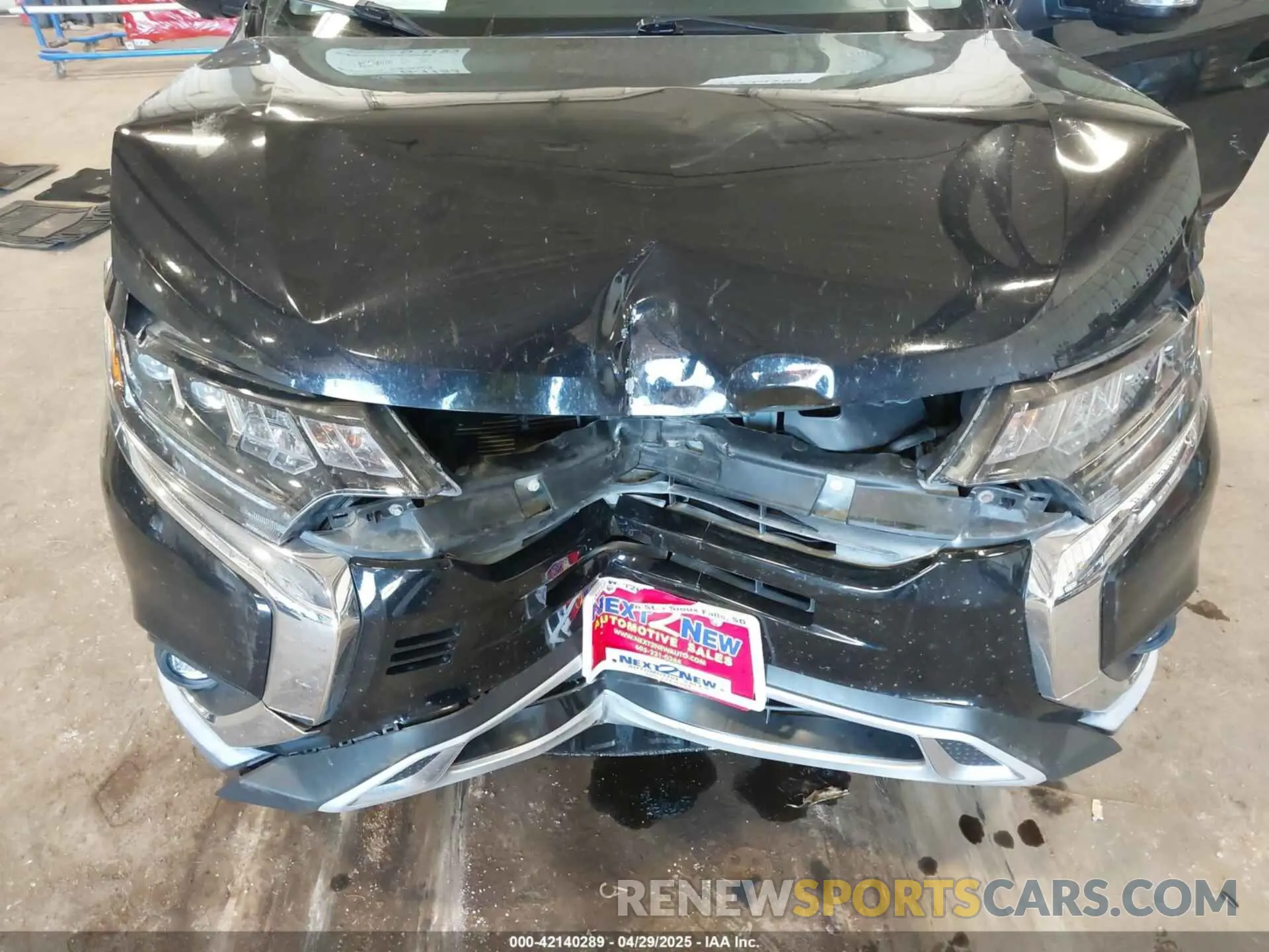 6 Photograph of a damaged car JA4JZ4AX8KZ010667 MITSUBISHI OUTLANDER 2019