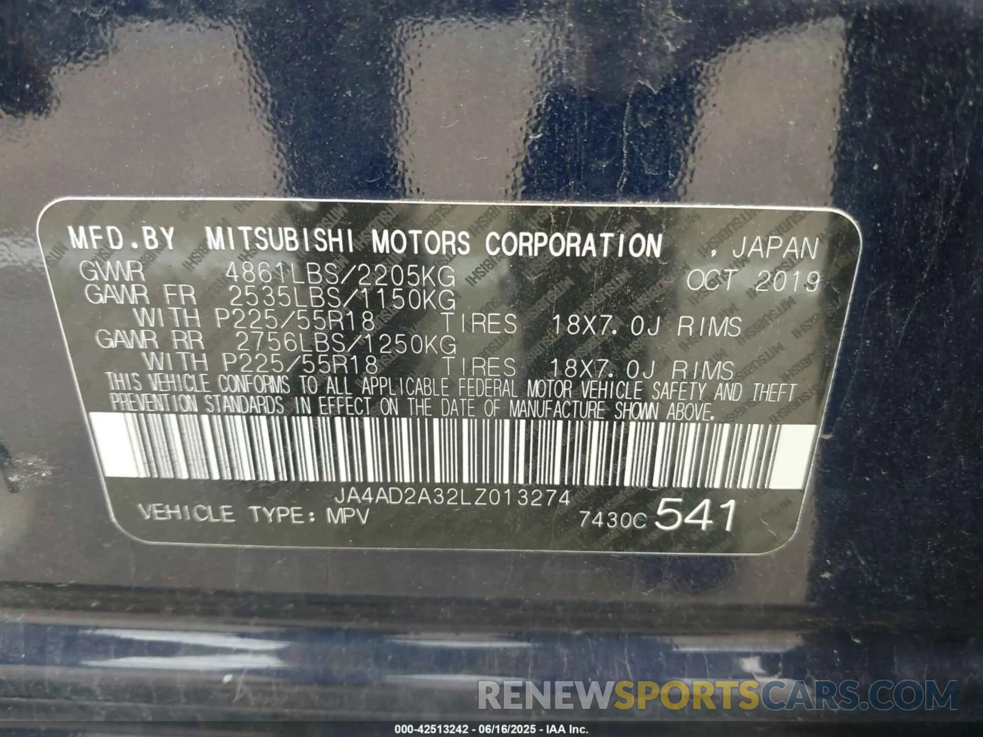 9 Photograph of a damaged car JA4AD2A32LZ013274 MITSUBISHI OUTLANDER 2020