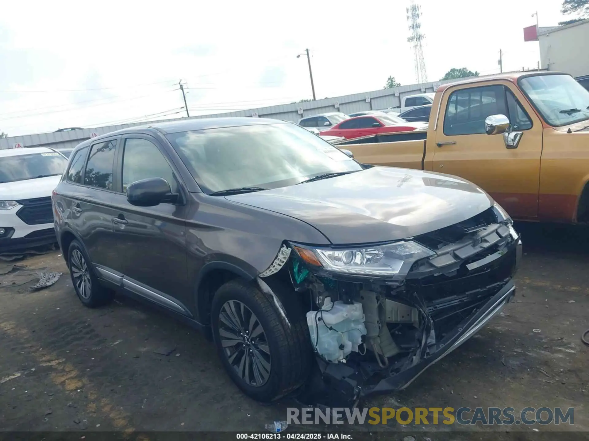 1 Фотография поврежденного автомобиля JA4AD2A32LZ038644 MITSUBISHI OUTLANDER 2020