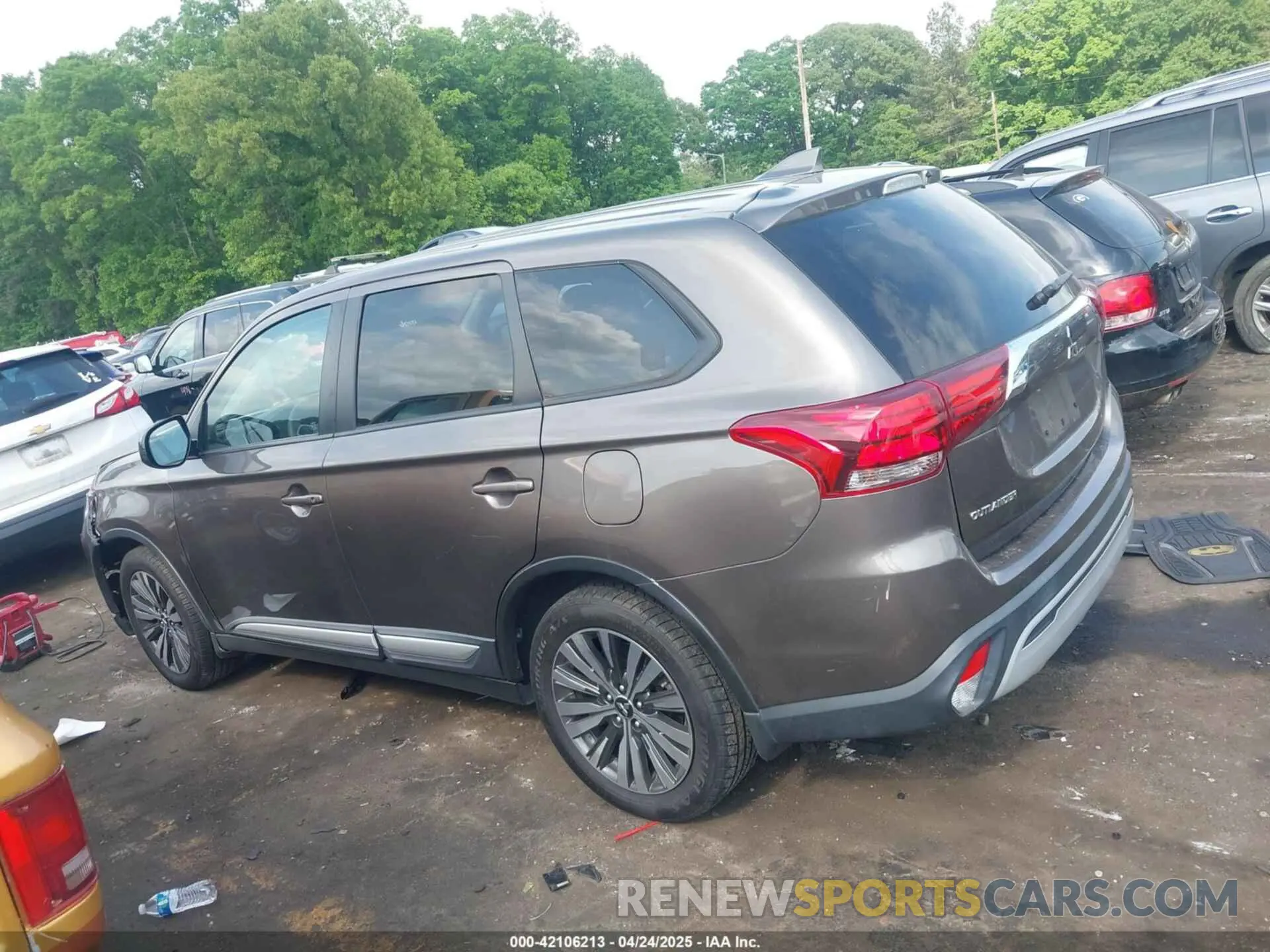 14 Фотография поврежденного автомобиля JA4AD2A32LZ038644 MITSUBISHI OUTLANDER 2020