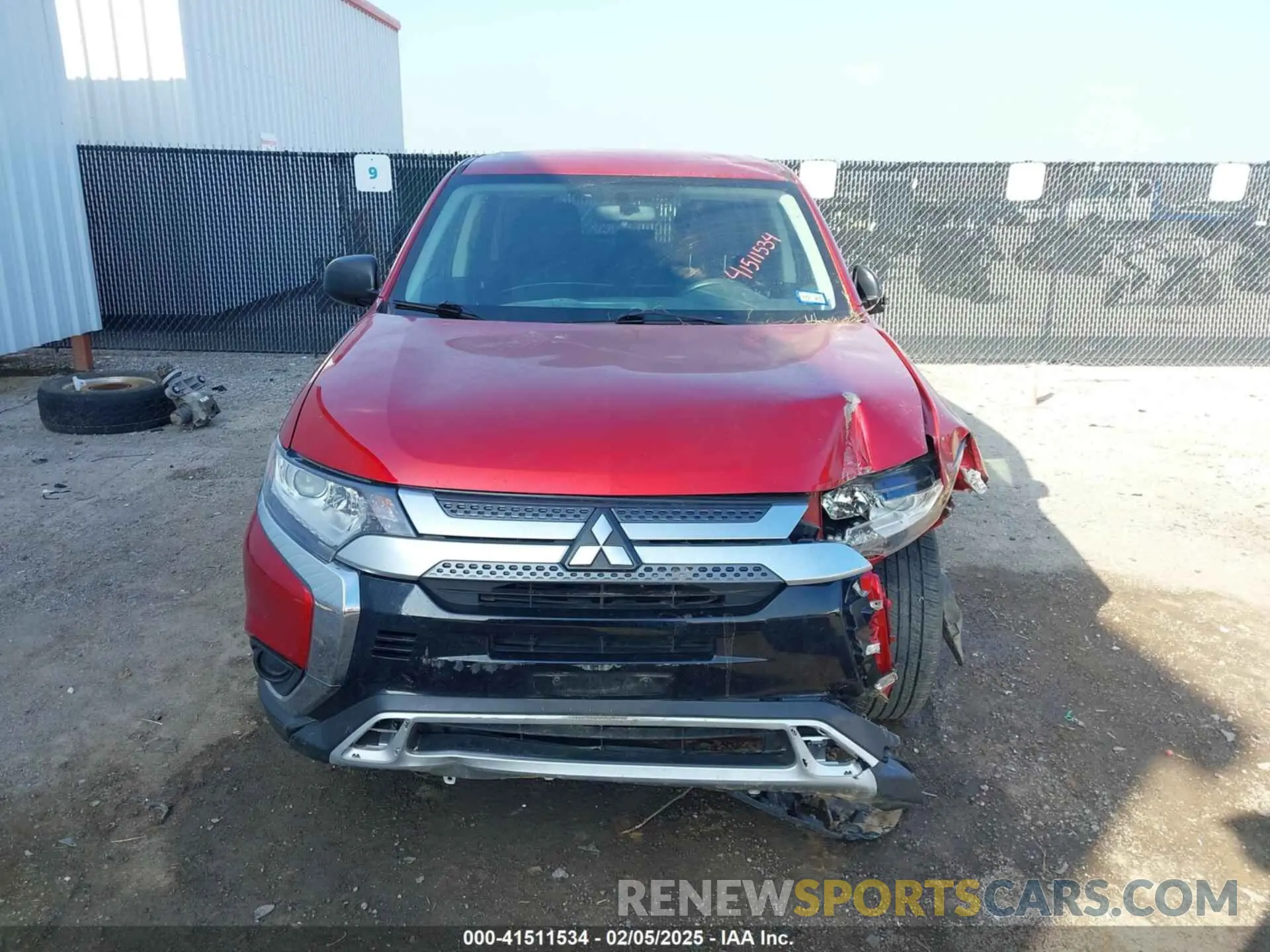 12 Фотография поврежденного автомобиля JA4AD2A32LZ040023 MITSUBISHI OUTLANDER 2020