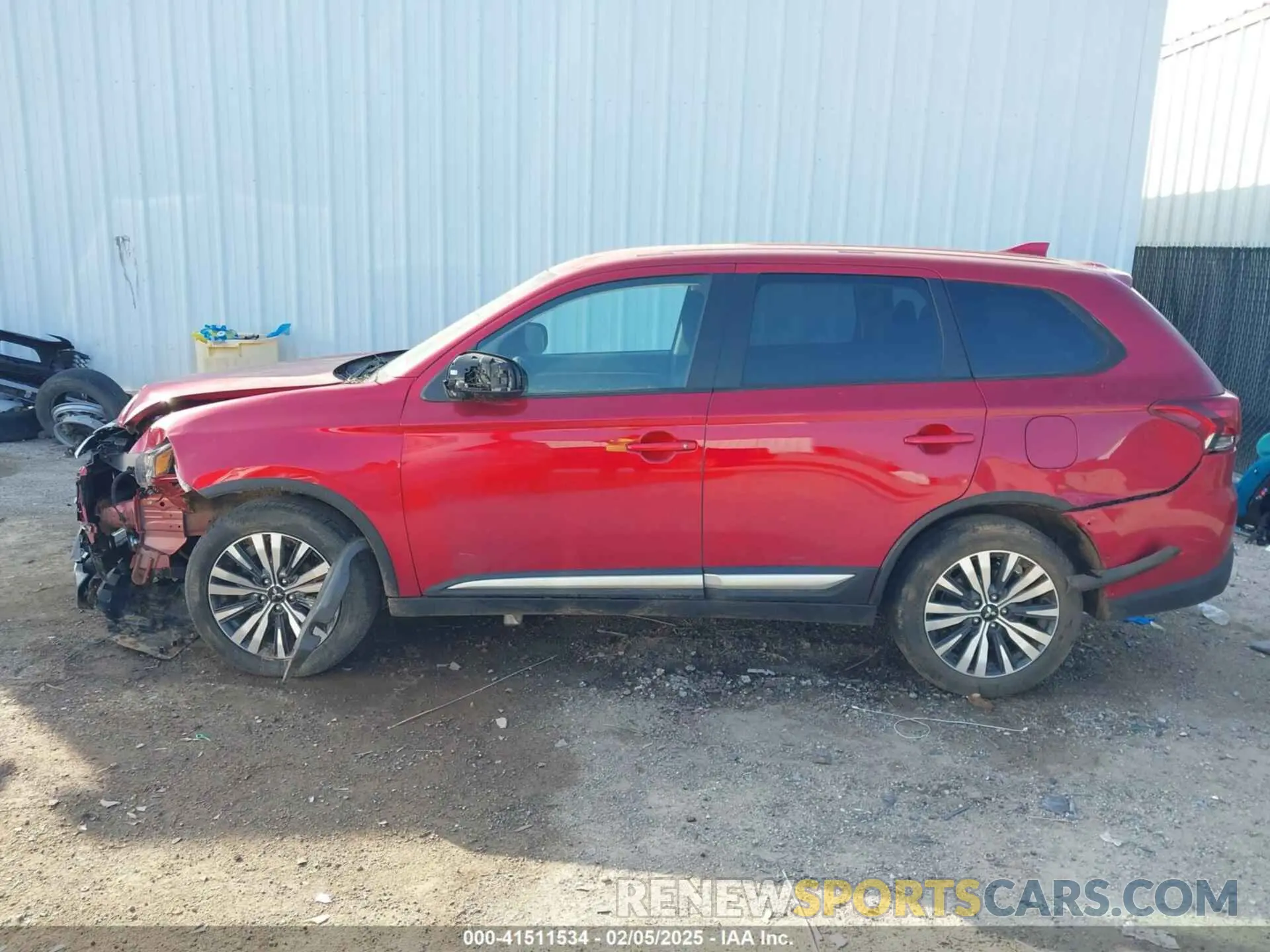 14 Фотография поврежденного автомобиля JA4AD2A32LZ040023 MITSUBISHI OUTLANDER 2020