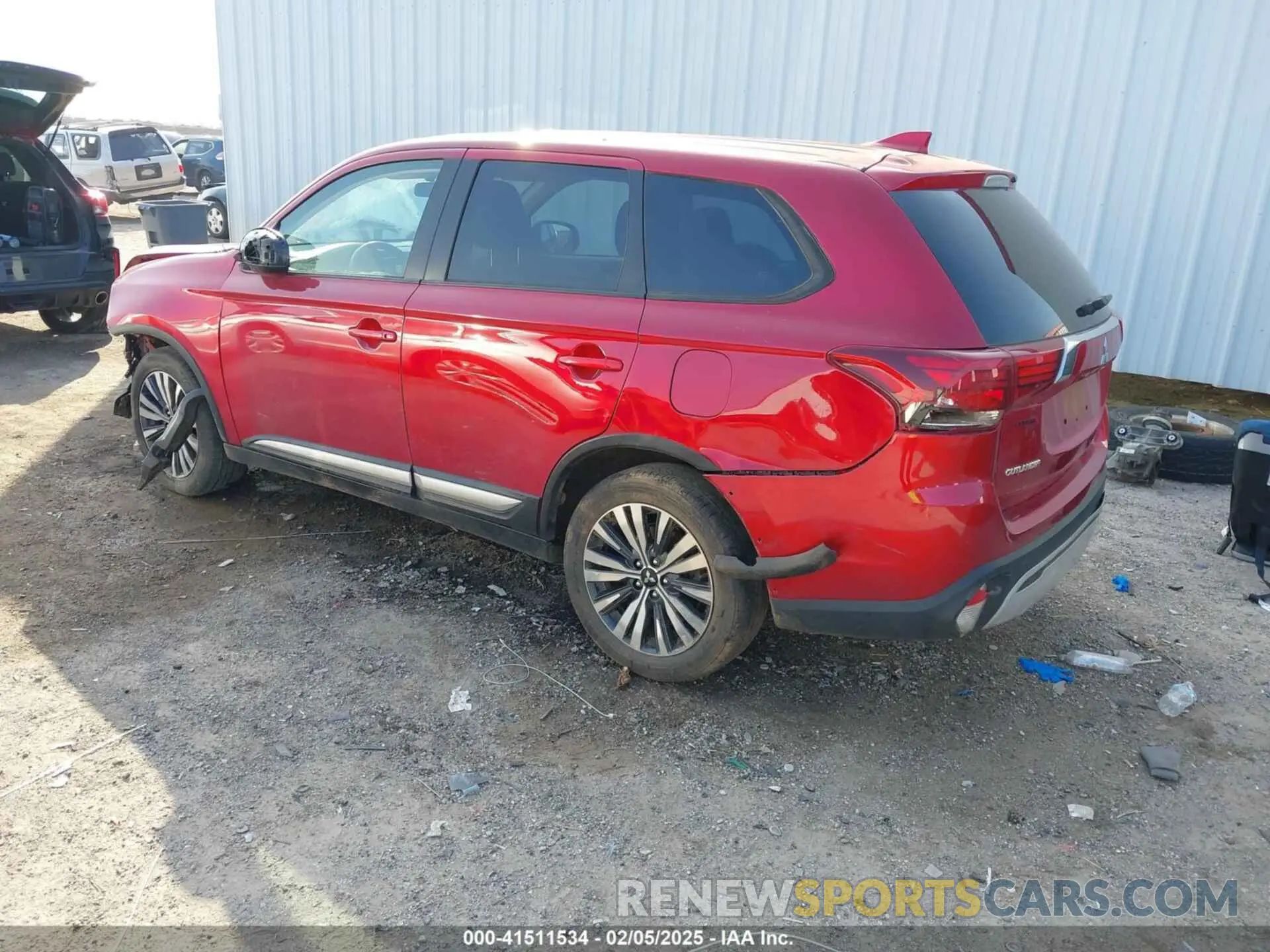 3 Фотография поврежденного автомобиля JA4AD2A32LZ040023 MITSUBISHI OUTLANDER 2020