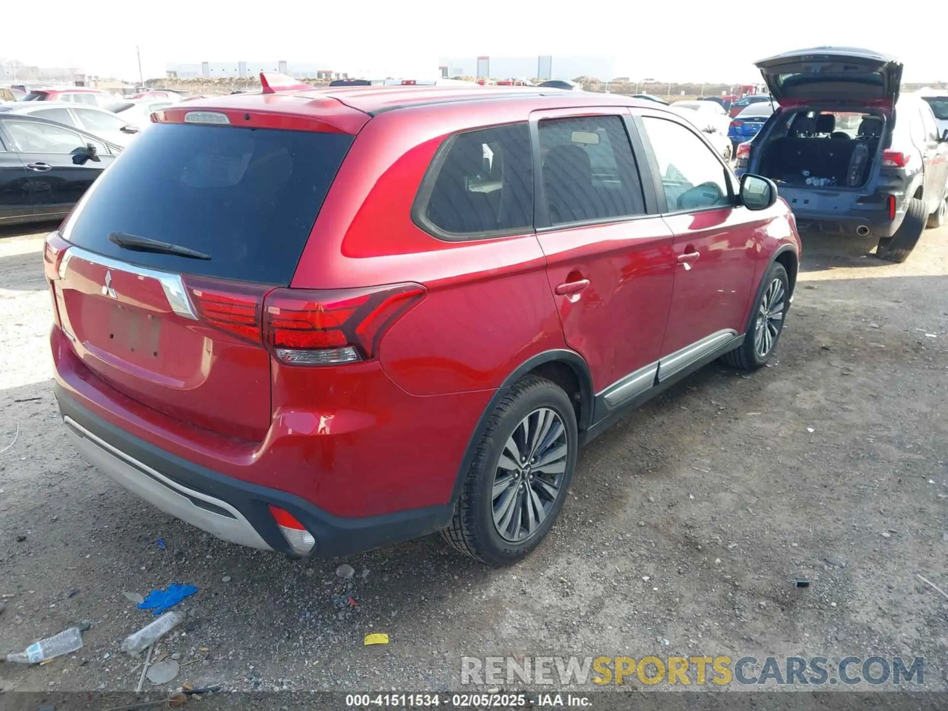 4 Фотография поврежденного автомобиля JA4AD2A32LZ040023 MITSUBISHI OUTLANDER 2020