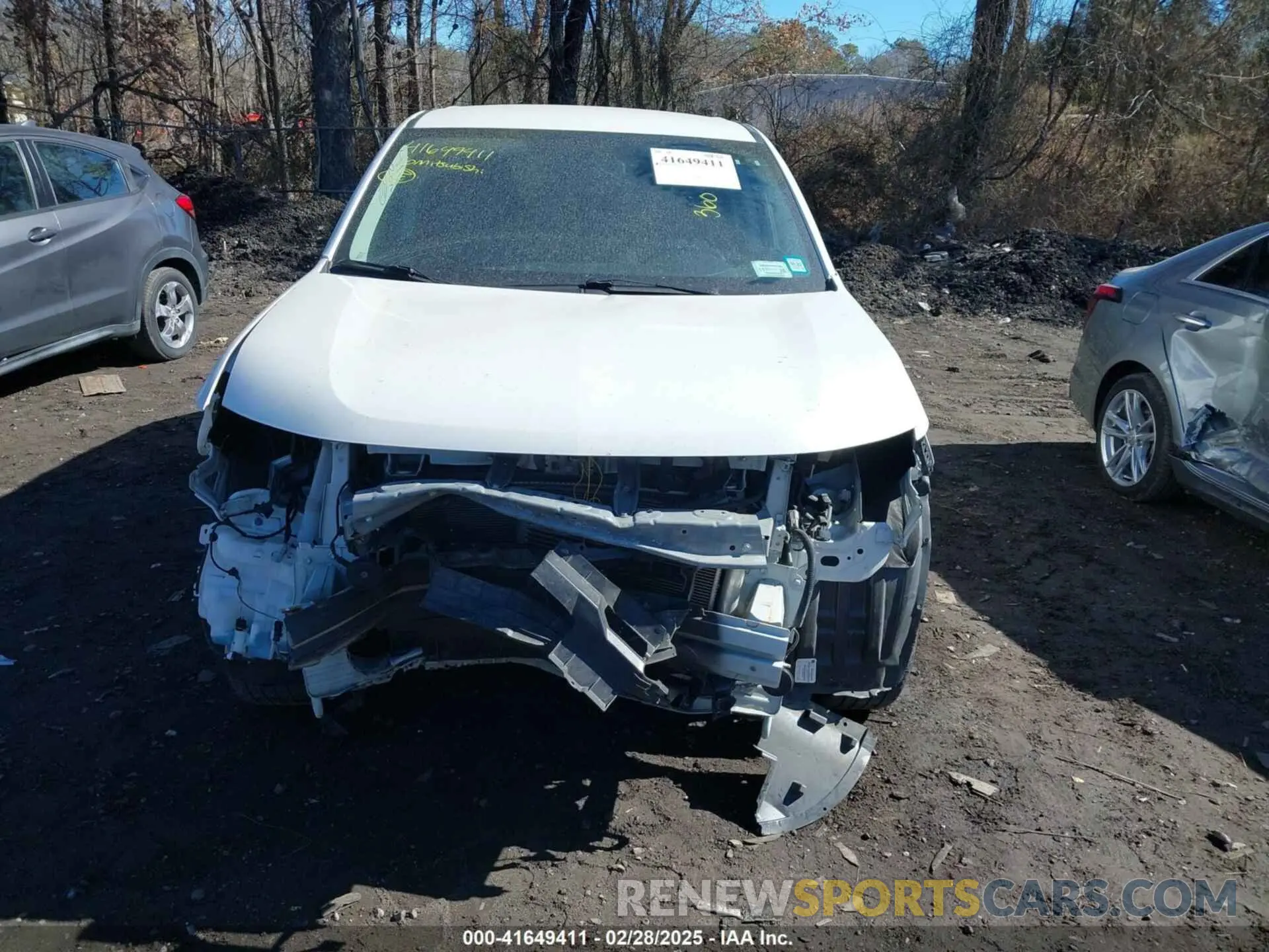 12 Photograph of a damaged car JA4AD2A33LZ044887 MITSUBISHI OUTLANDER 2020