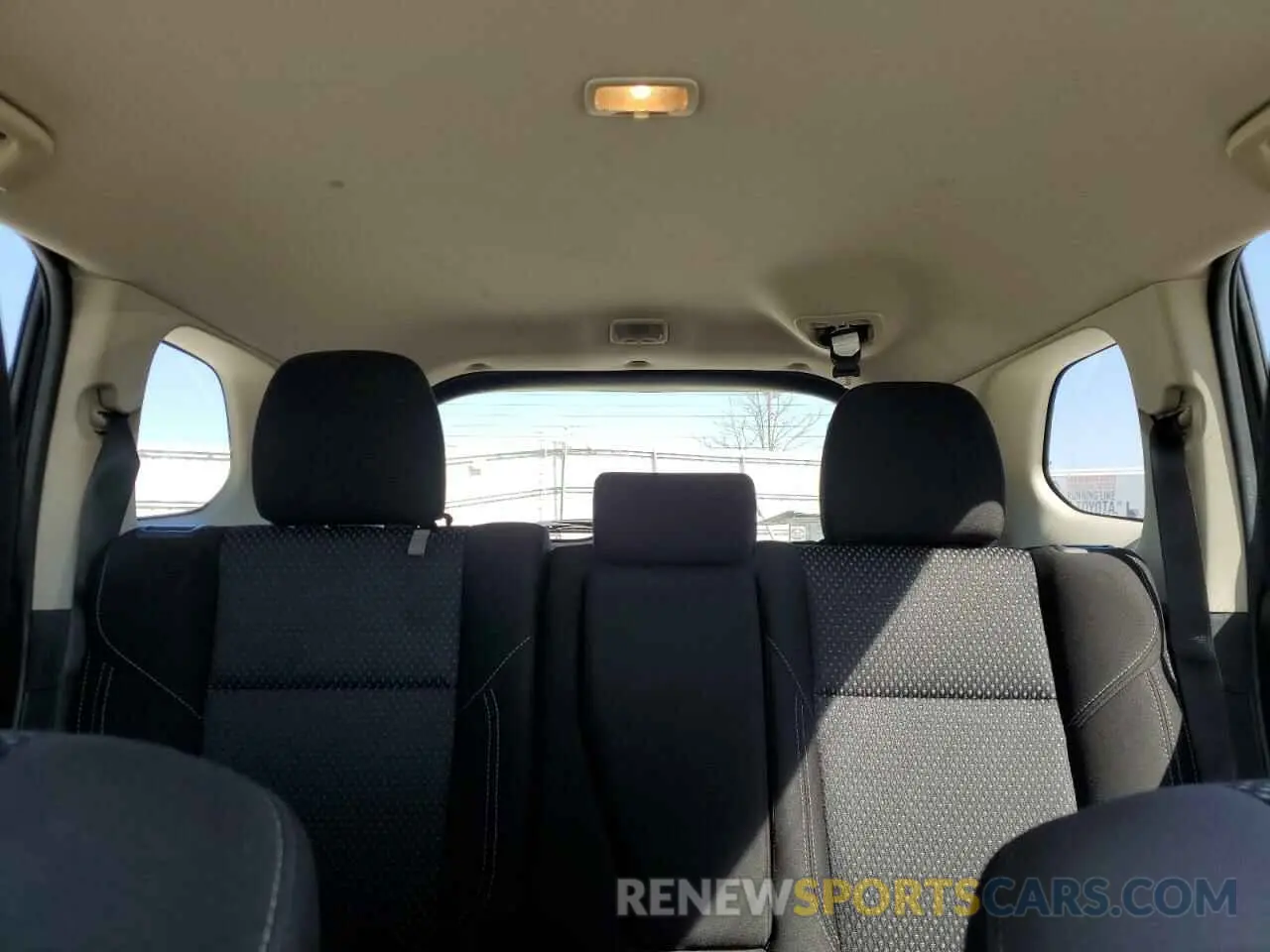 10 Фотография поврежденного автомобиля JA4AD2A35LZ033261 MITSUBISHI OUTLANDER 2020