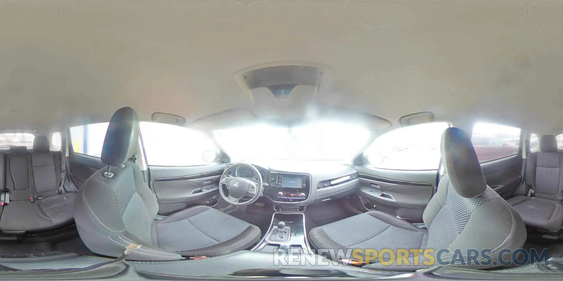15 Фотография поврежденного автомобиля JA4AD2A38LZ011044 MITSUBISHI OUTLANDER 2020