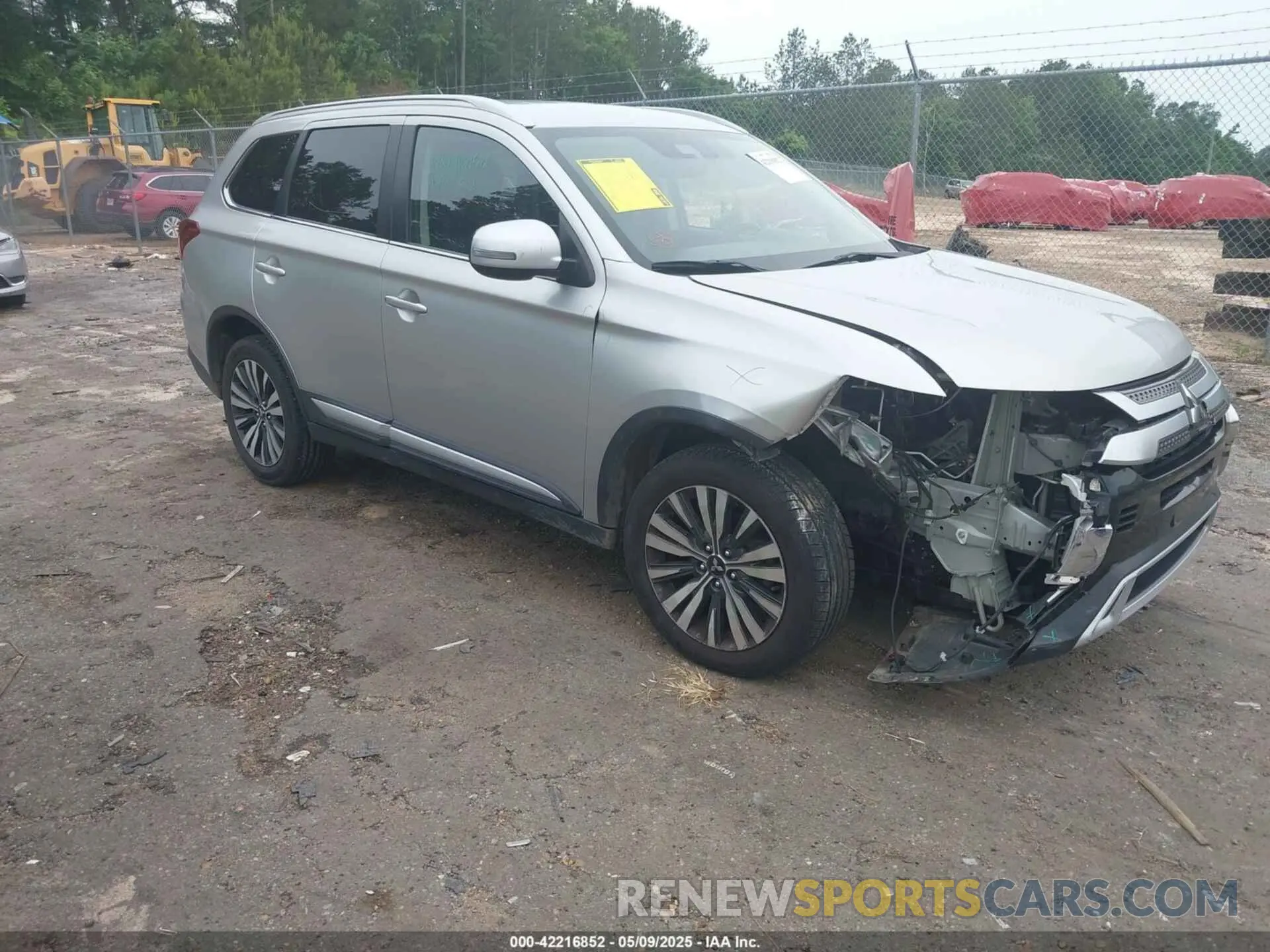 1 Photograph of a damaged car JA4AD3A30LZ021489 MITSUBISHI OUTLANDER 2020
