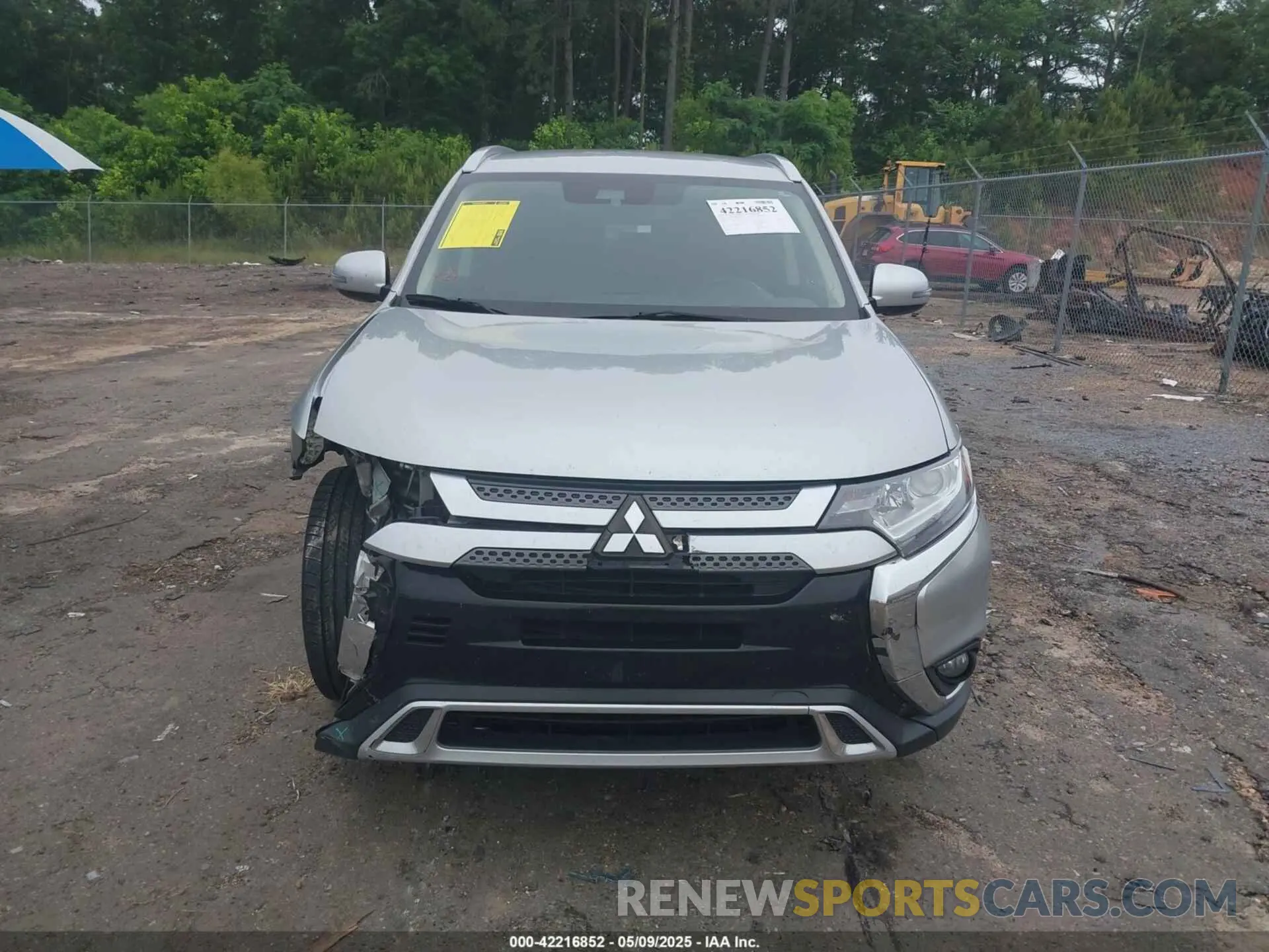 12 Photograph of a damaged car JA4AD3A30LZ021489 MITSUBISHI OUTLANDER 2020