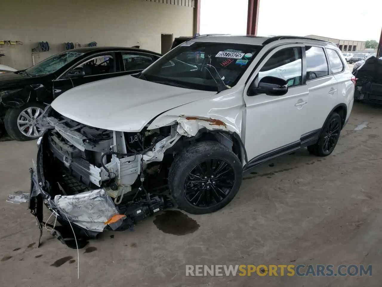 1 Фотография поврежденного автомобиля JA4AD3A30LZ039104 MITSUBISHI OUTLANDER 2020