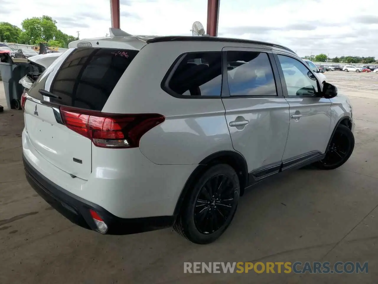 3 Фотография поврежденного автомобиля JA4AD3A30LZ039104 MITSUBISHI OUTLANDER 2020