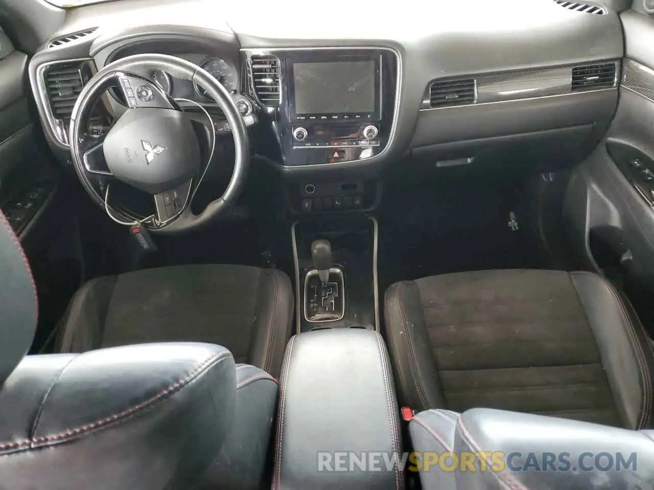 8 Фотография поврежденного автомобиля JA4AD3A30LZ039104 MITSUBISHI OUTLANDER 2020