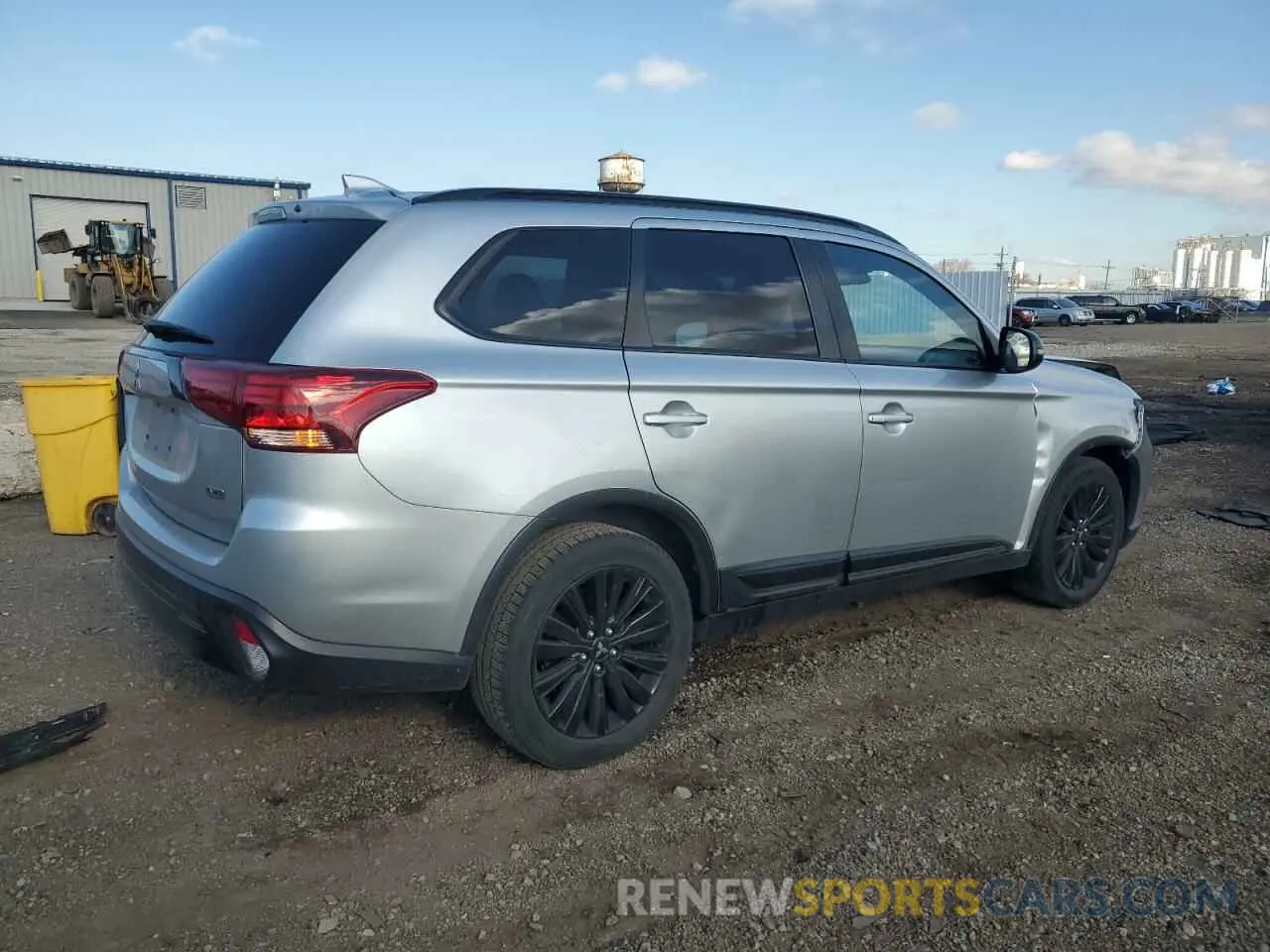 3 Photograph of a damaged car JA4AD3A30LZ040995 MITSUBISHI OUTLANDER 2020