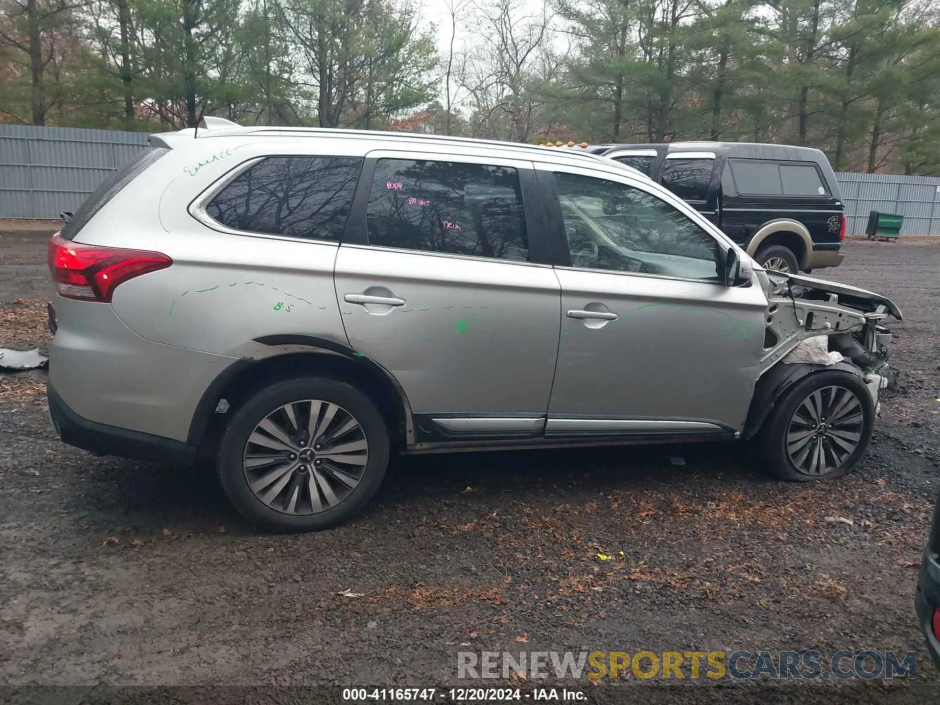 13 Photograph of a damaged car JA4AD3A30LZ042990 MITSUBISHI OUTLANDER 2020