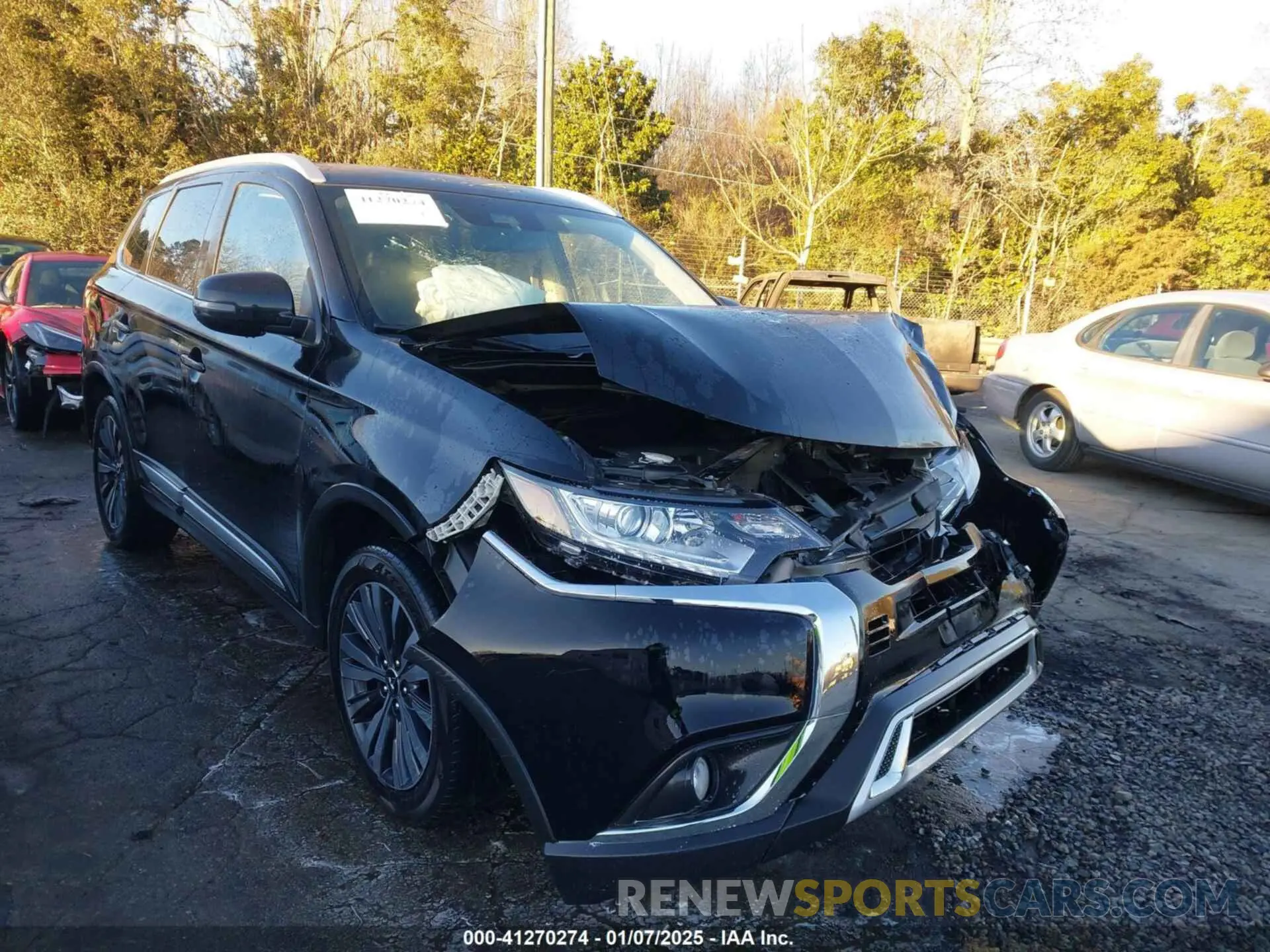 1 Photograph of a damaged car JA4AD3A31LZ043310 MITSUBISHI OUTLANDER 2020