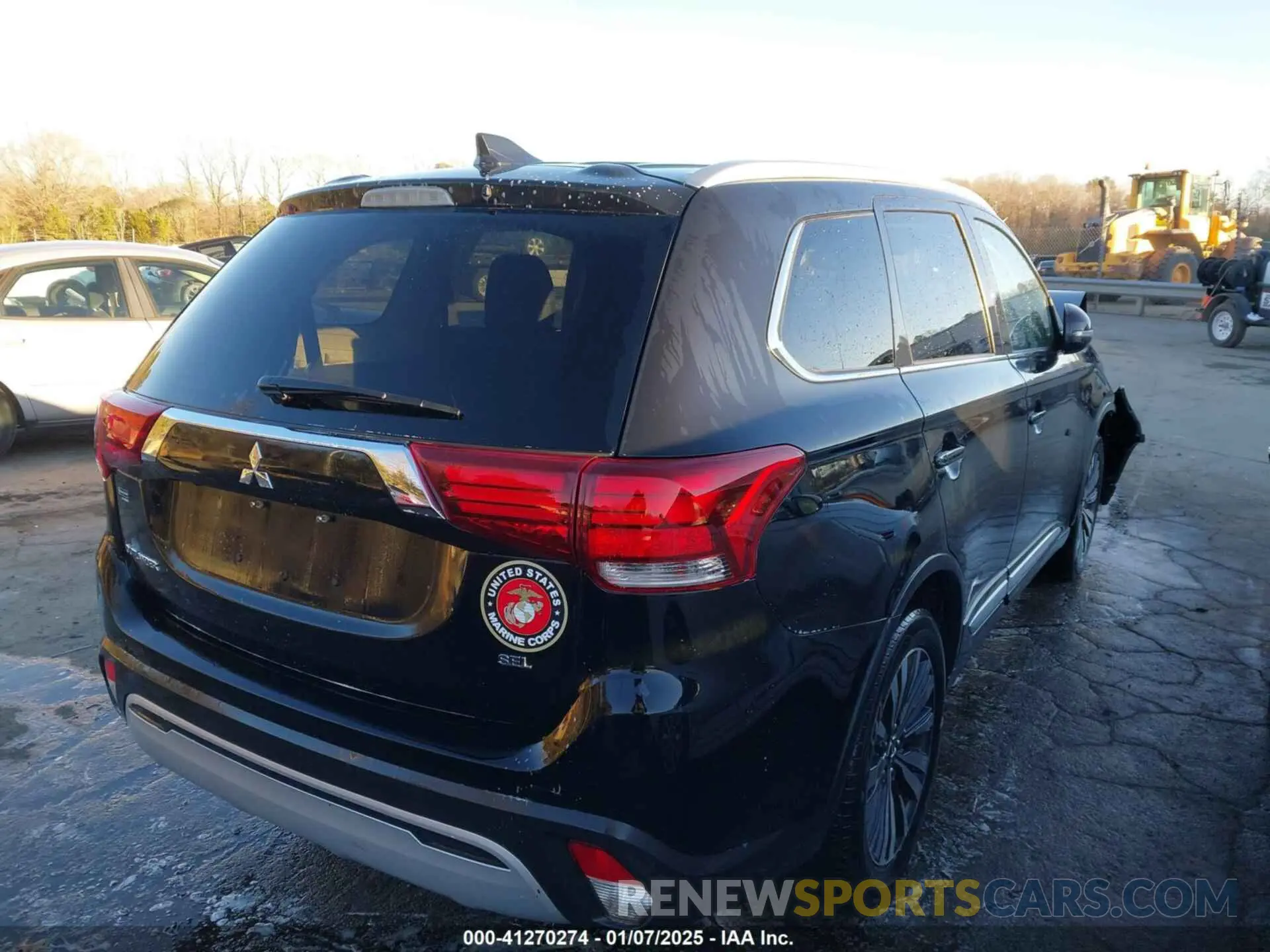 4 Photograph of a damaged car JA4AD3A31LZ043310 MITSUBISHI OUTLANDER 2020