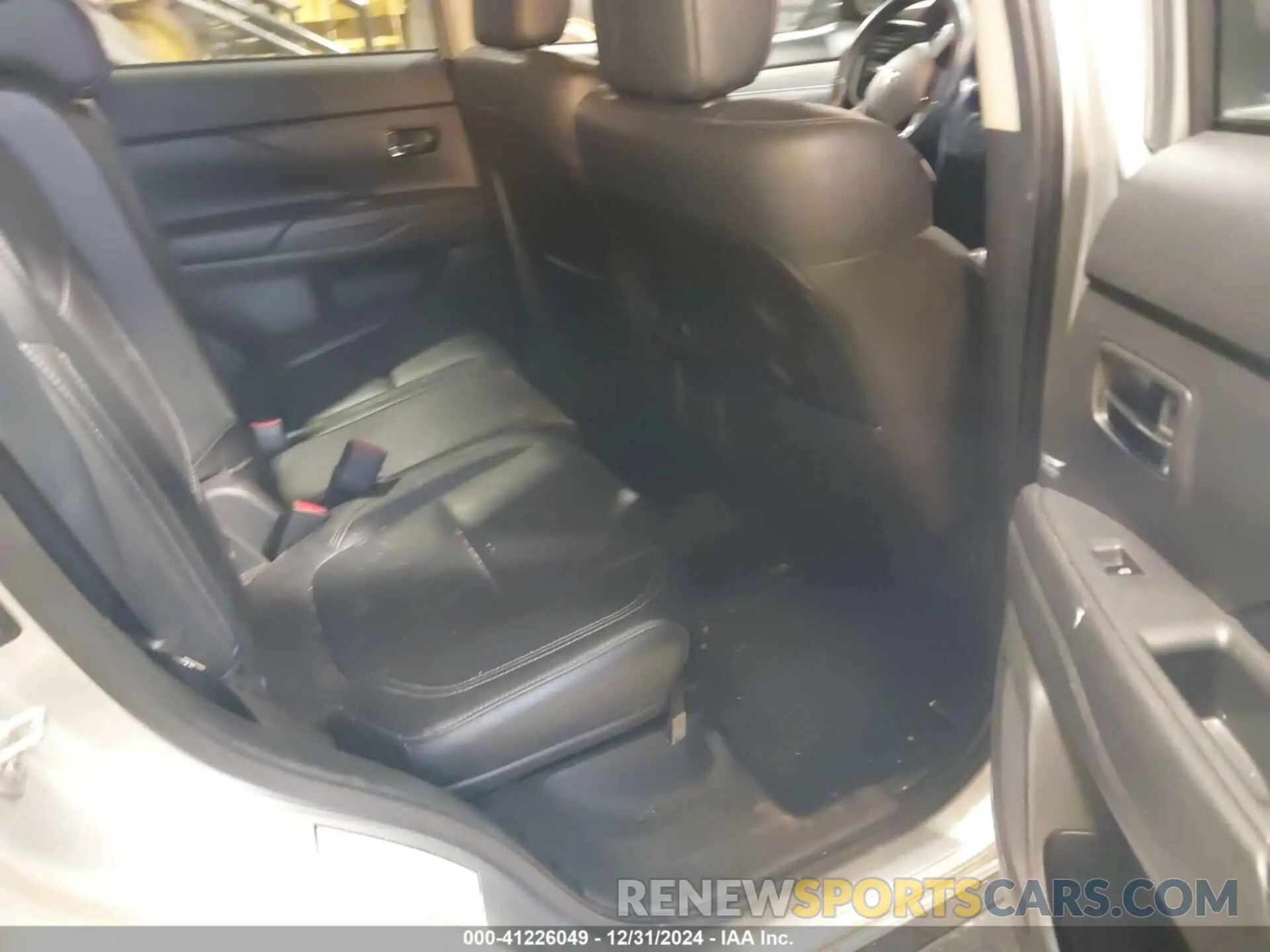 8 Фотография поврежденного автомобиля JA4AD3A32LZ019498 MITSUBISHI OUTLANDER 2020
