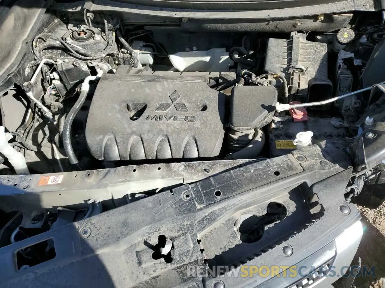 13 Фотография поврежденного автомобиля JA4AD3A34LZ031362 MITSUBISHI OUTLANDER 2020