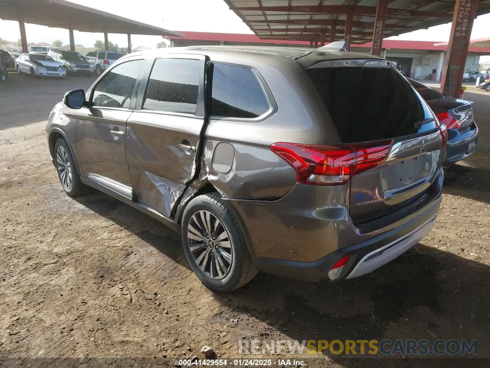 3 Фотография поврежденного автомобиля JA4AD3A34LZ046556 MITSUBISHI OUTLANDER 2020