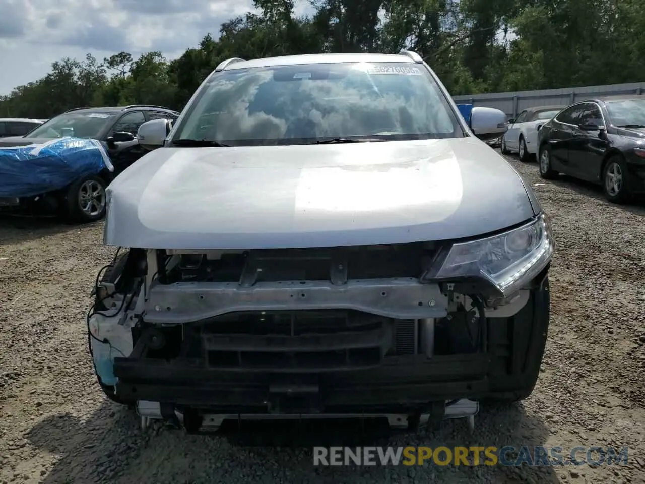 5 Photograph of a damaged car JA4AD3A35LJ001284 MITSUBISHI OUTLANDER 2020