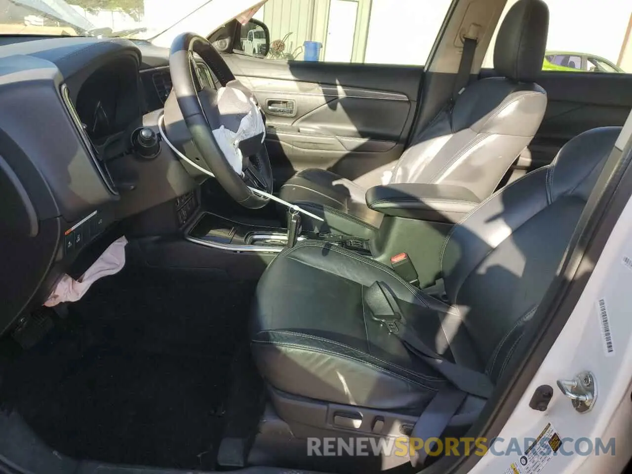 7 Фотография поврежденного автомобиля JA4AD3A35LZ019723 MITSUBISHI OUTLANDER 2020
