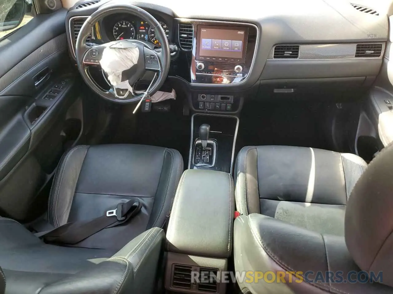 8 Фотография поврежденного автомобиля JA4AD3A35LZ019723 MITSUBISHI OUTLANDER 2020