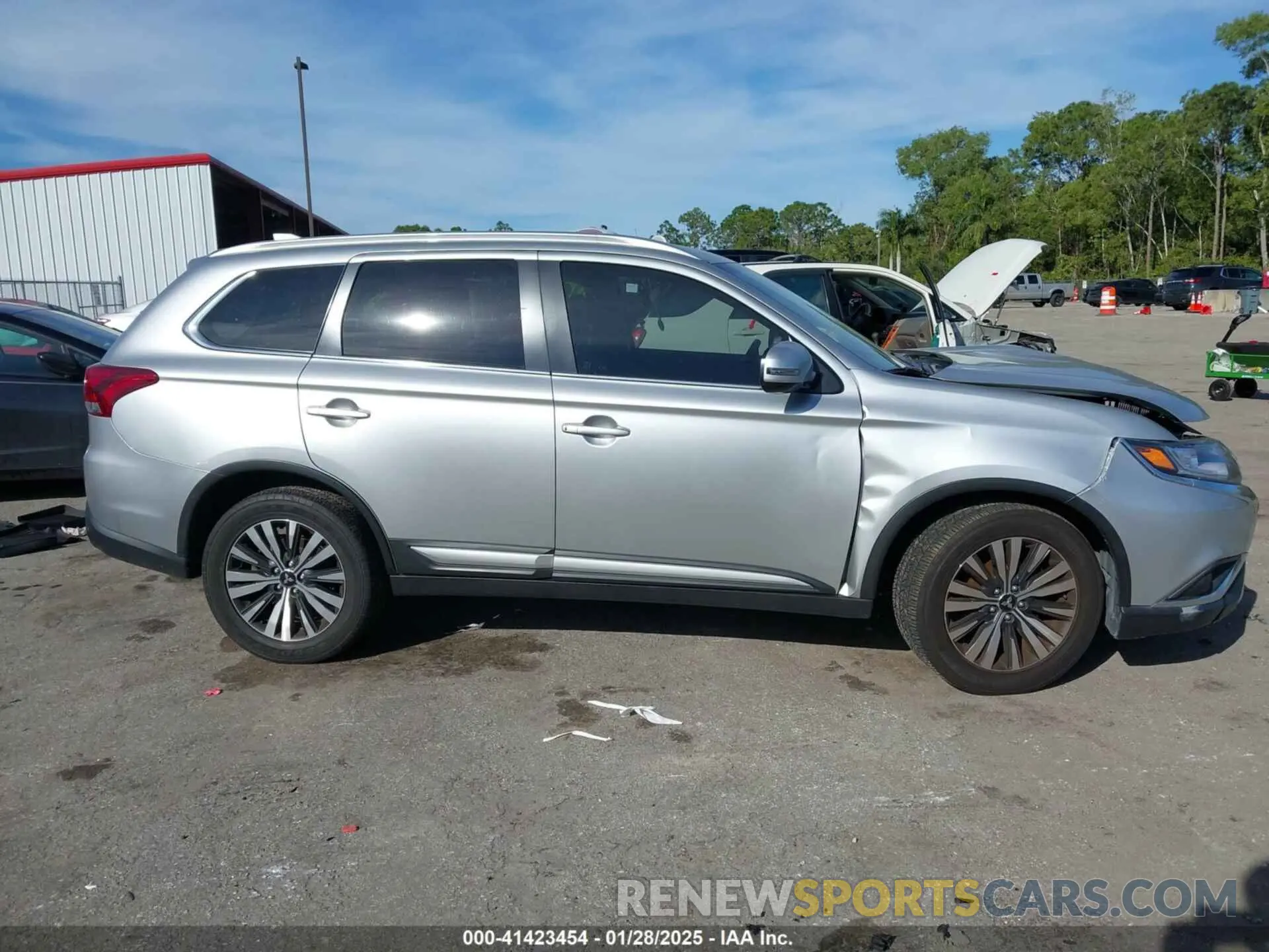 14 Фотография поврежденного автомобиля JA4AD3A35LZ030088 MITSUBISHI OUTLANDER 2020