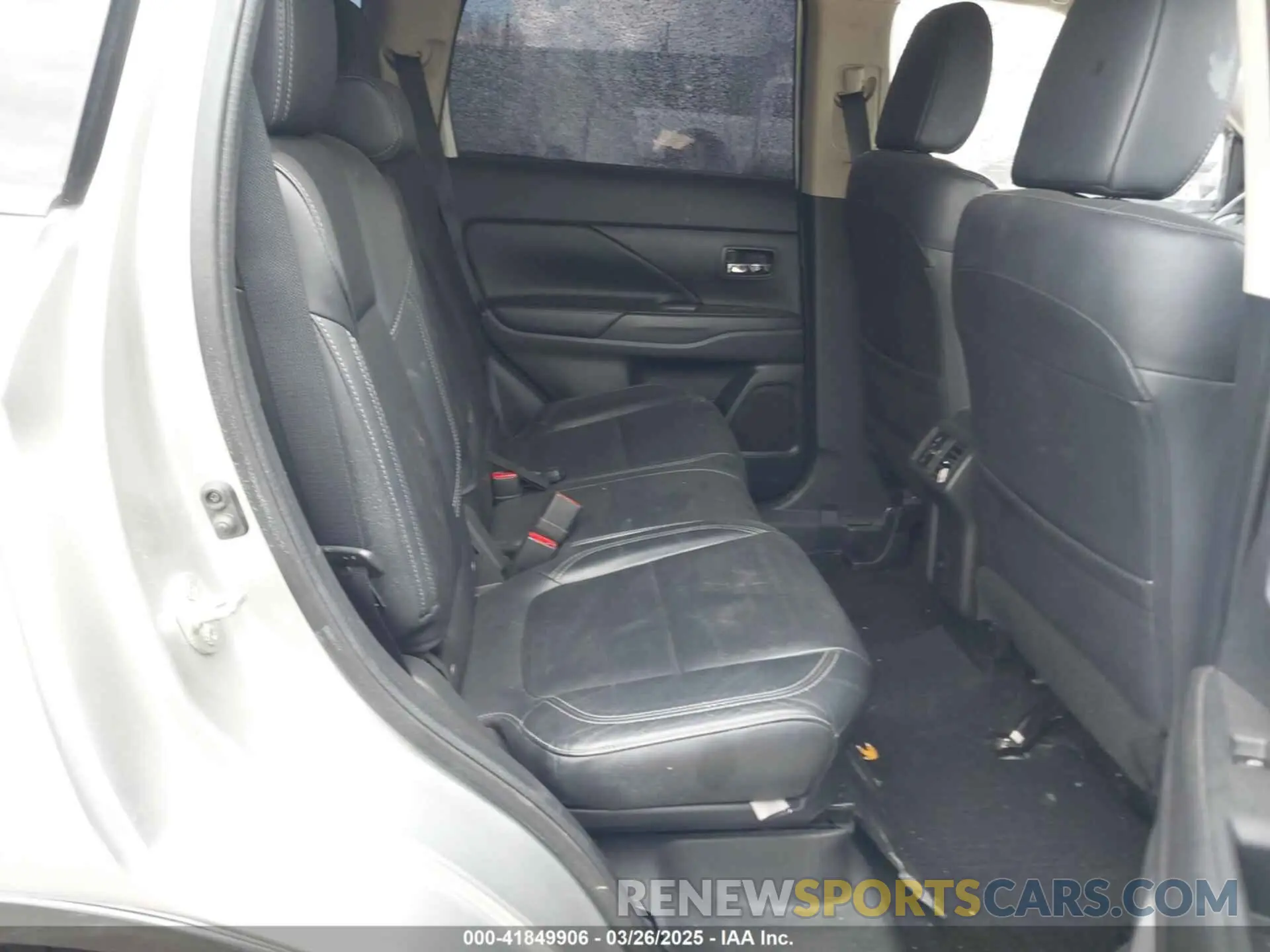 8 Фотография поврежденного автомобиля JA4AD3A37LZ032764 MITSUBISHI OUTLANDER 2020