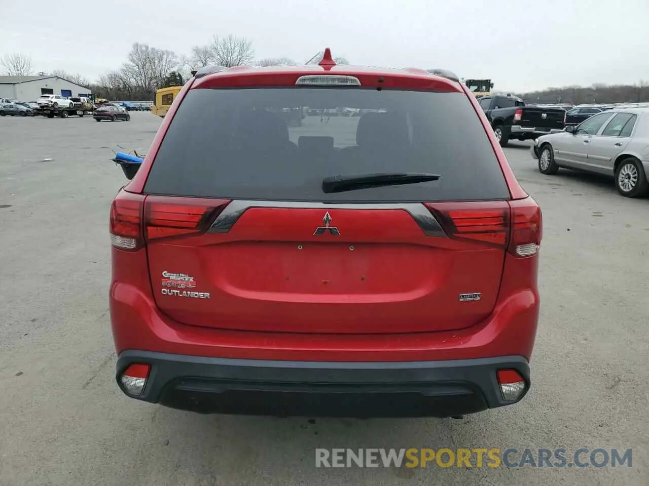 6 Photograph of a damaged car JA4AD3A38LZ022325 MITSUBISHI OUTLANDER 2020