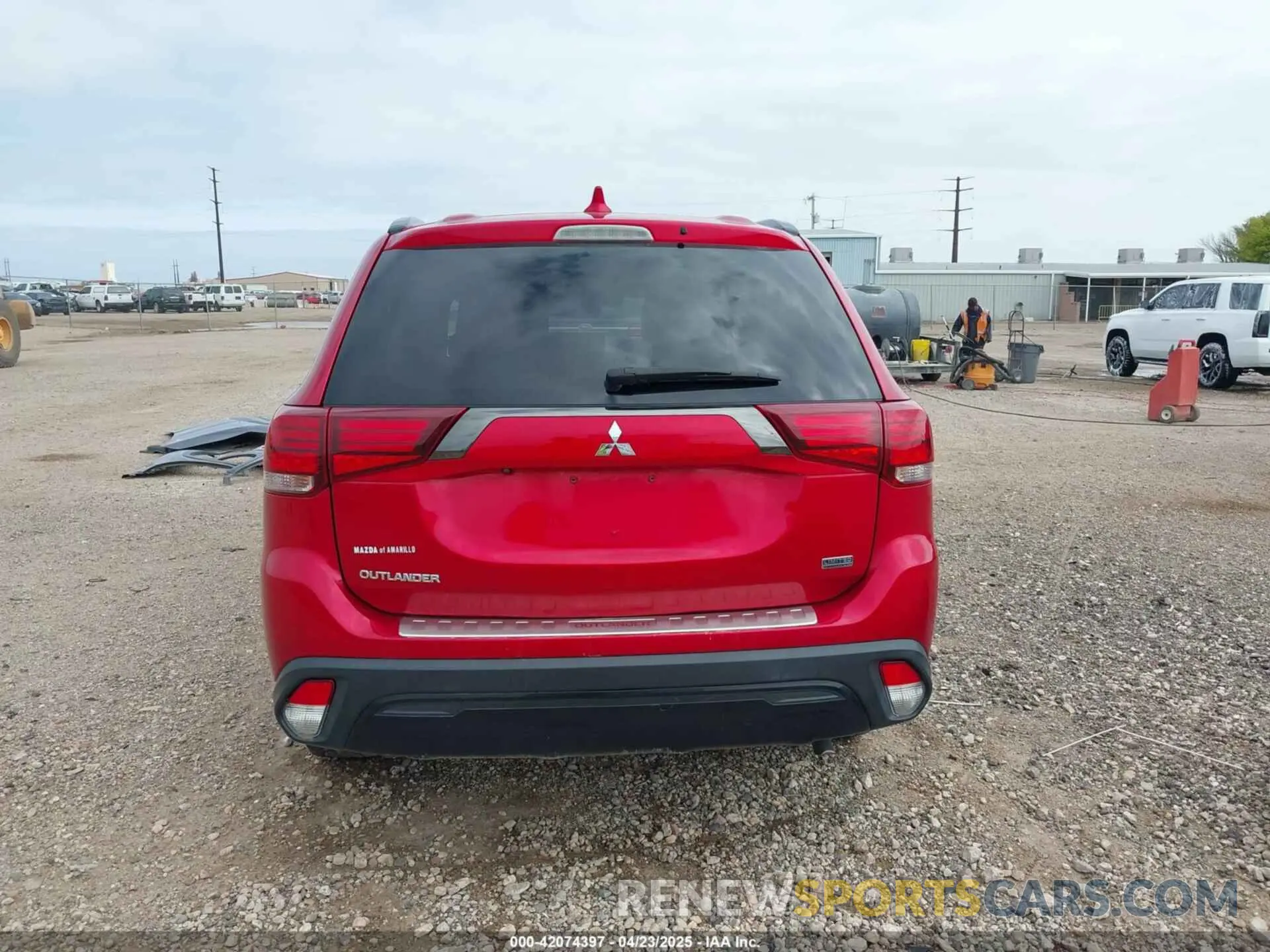 17 Photograph of a damaged car JA4AD3A3XLZ005459 MITSUBISHI OUTLANDER 2020