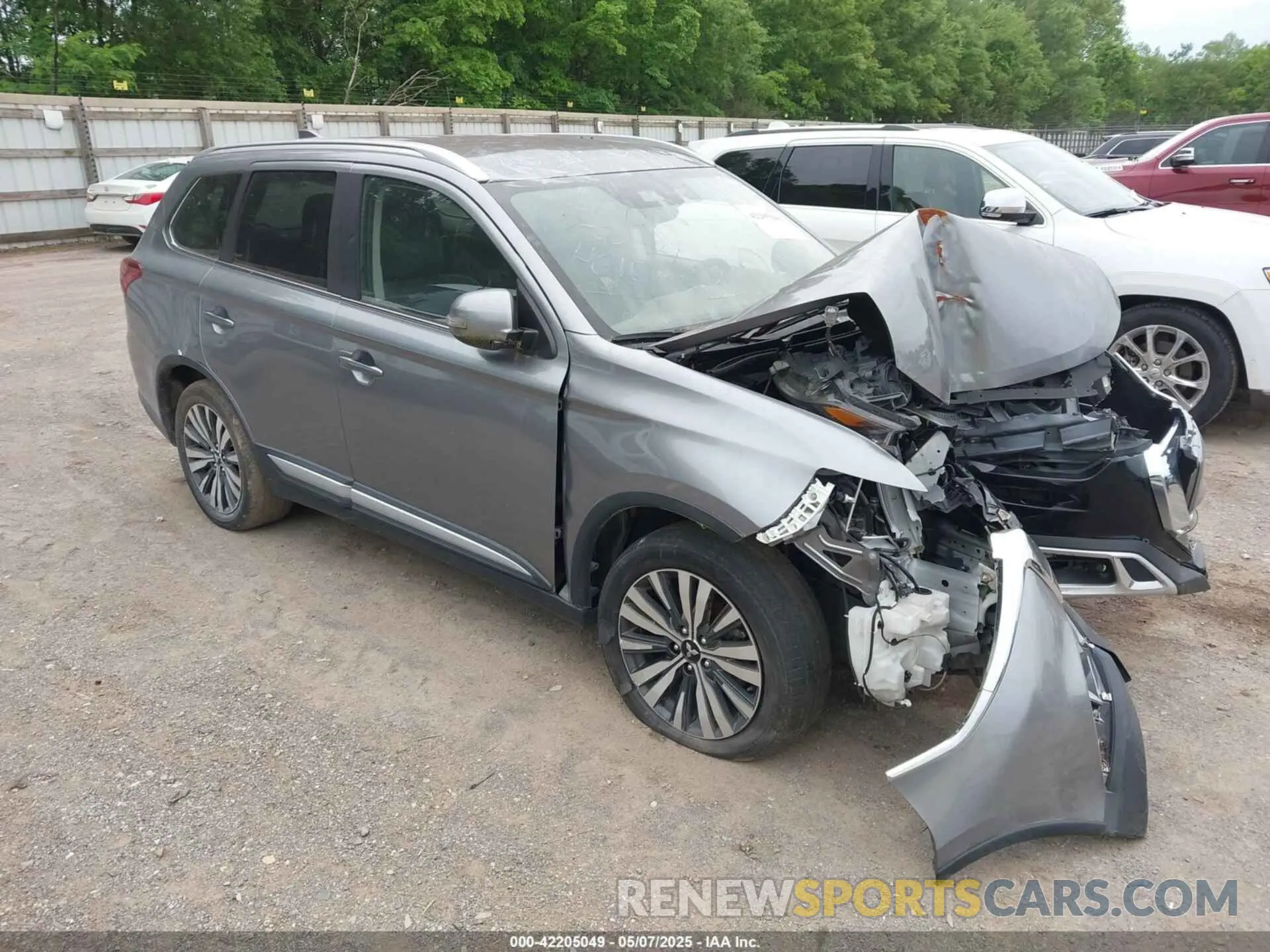 1 Фотография поврежденного автомобиля JA4AD3A3XLZ019023 MITSUBISHI OUTLANDER 2020