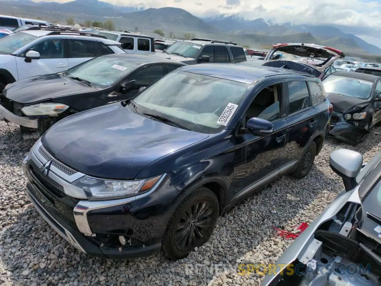 1 Photograph of a damaged car JA4AD3A3XLZ023508 MITSUBISHI OUTLANDER 2020