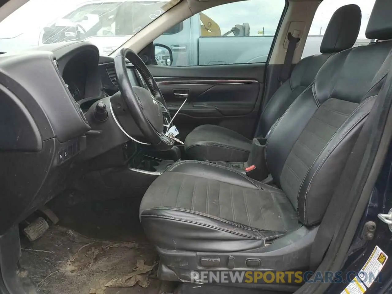 7 Photograph of a damaged car JA4AD3A3XLZ023508 MITSUBISHI OUTLANDER 2020