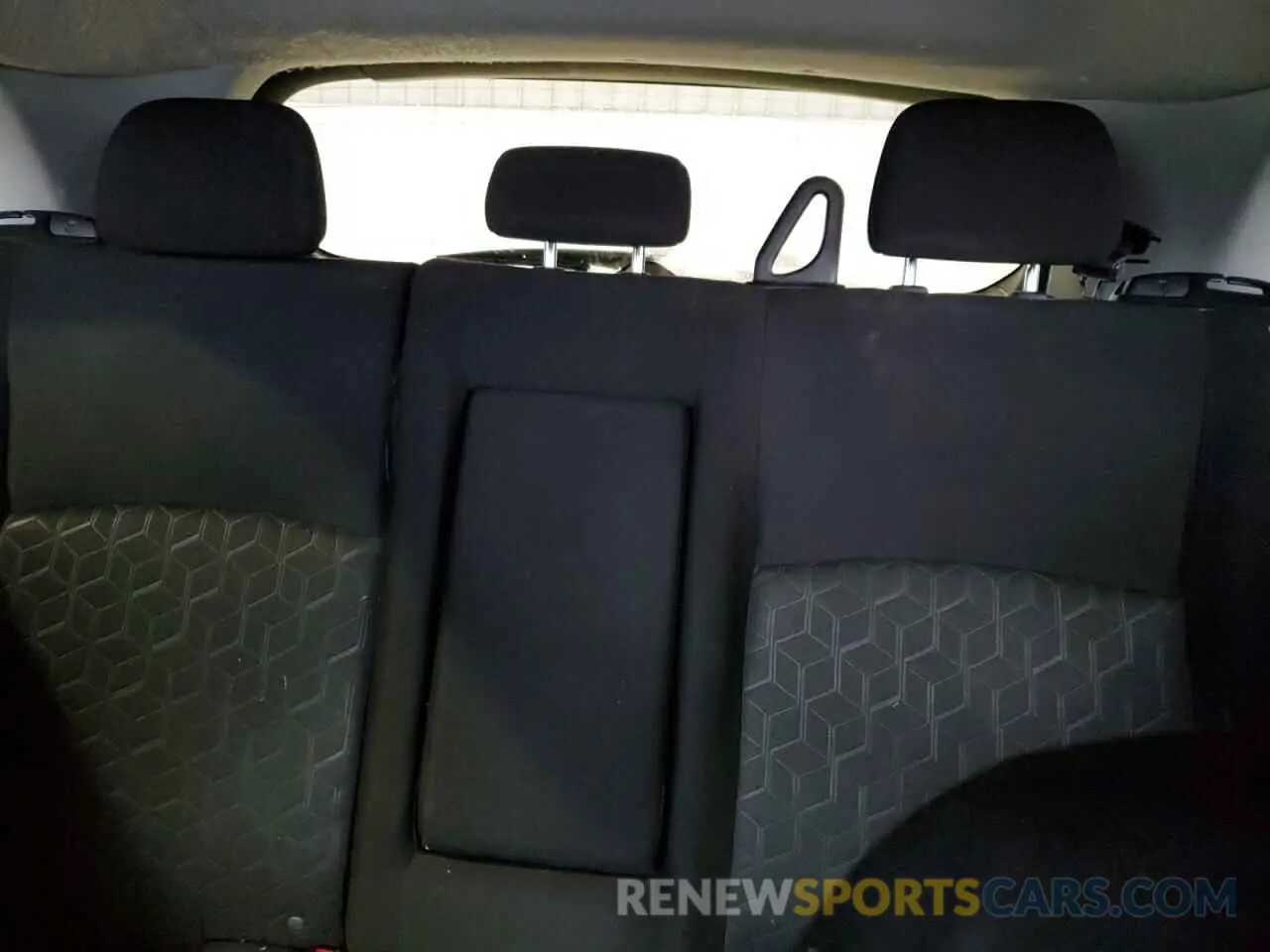 10 Фотография поврежденного автомобиля JA4AP3AU0LU007654 MITSUBISHI OUTLANDER 2020