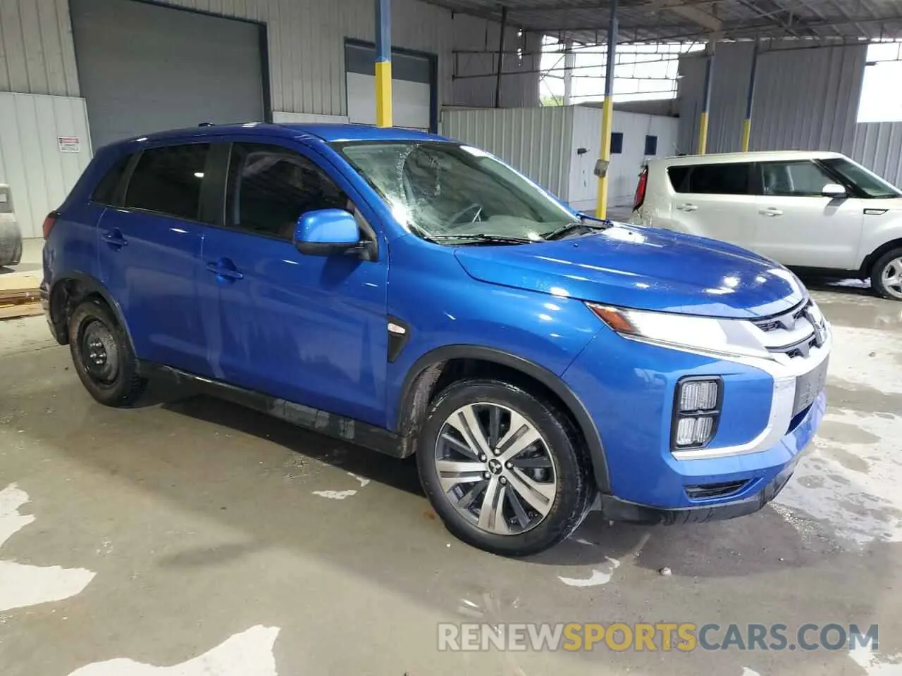 4 Фотография поврежденного автомобиля JA4AP3AU0LU007654 MITSUBISHI OUTLANDER 2020