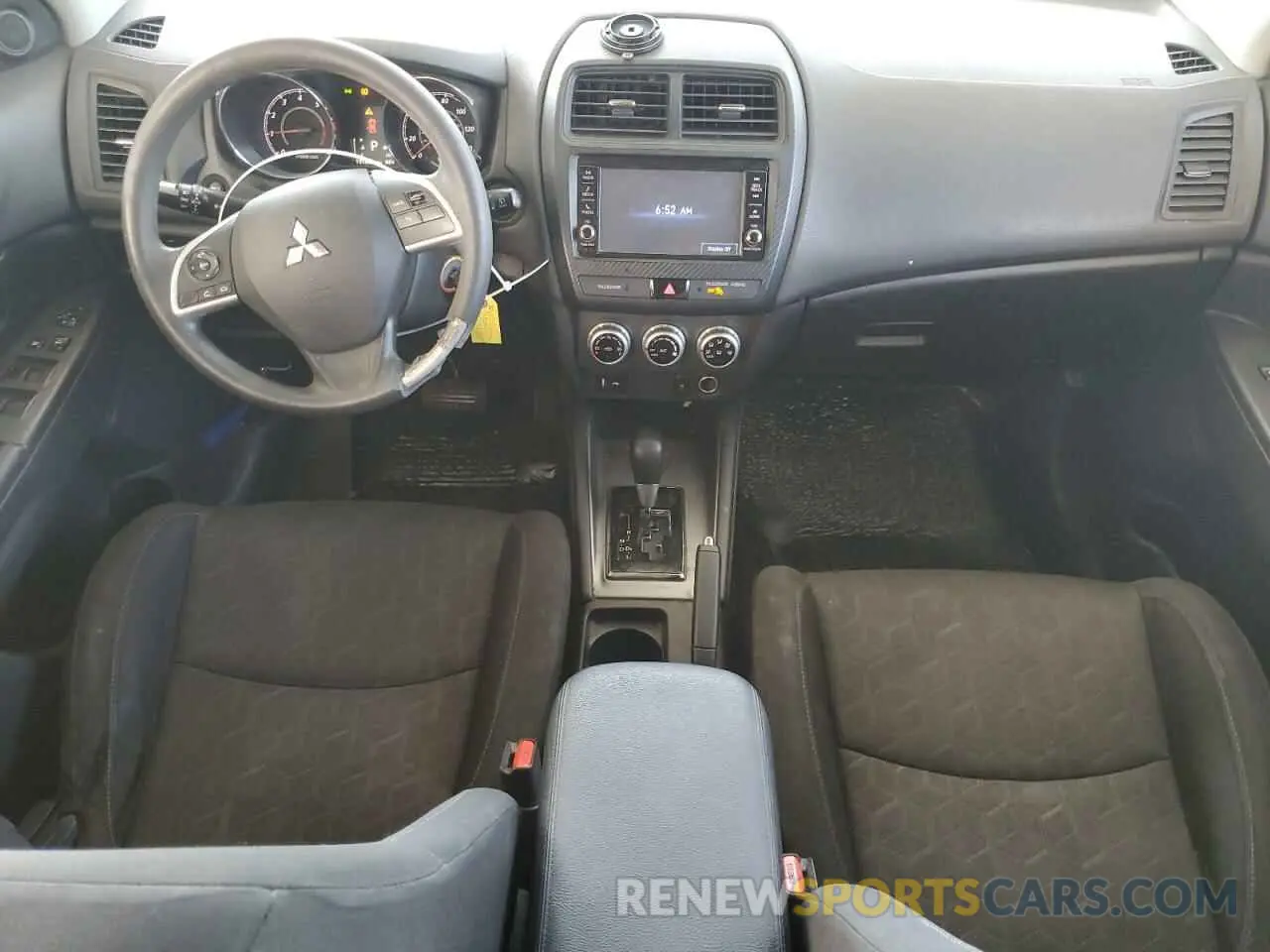 8 Фотография поврежденного автомобиля JA4AP3AU3LU026604 MITSUBISHI OUTLANDER 2020