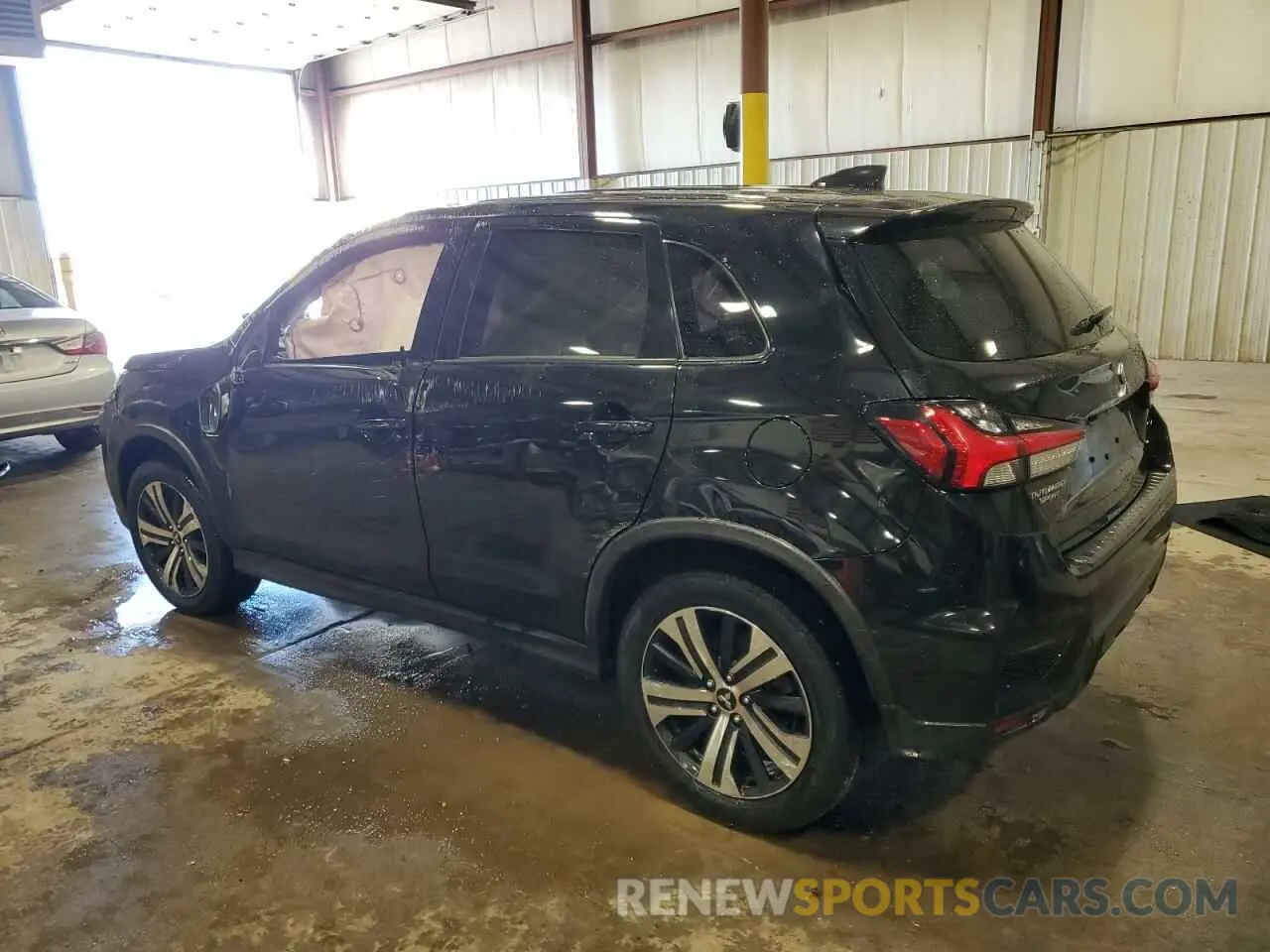 2 Photograph of a damaged car JA4AP3AU5LU008976 MITSUBISHI OUTLANDER 2020
