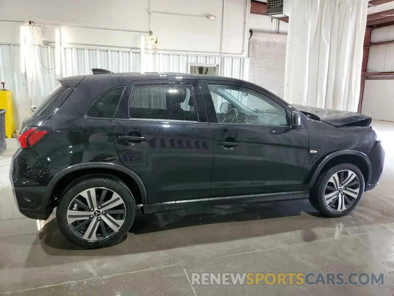 3 Photograph of a damaged car JA4AP3AU6LU018299 MITSUBISHI OUTLANDER 2020