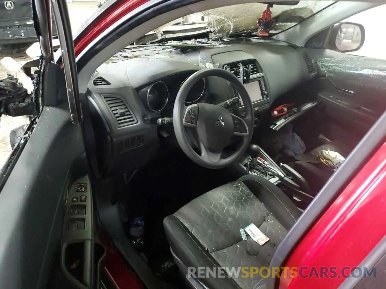 8 Photograph of a damaged car JA4AP3AU7LU008879 MITSUBISHI OUTLANDER 2020