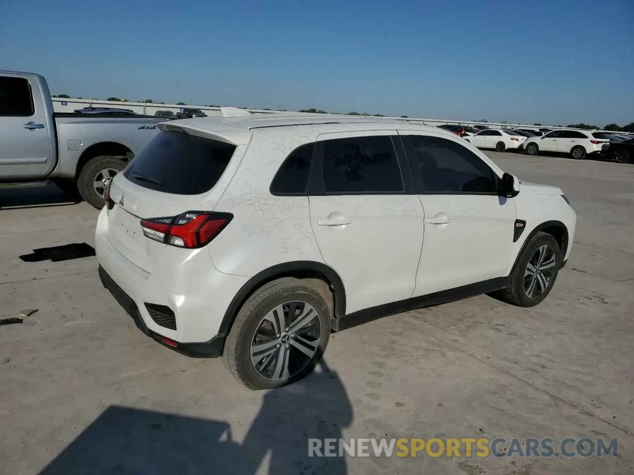 3 Photograph of a damaged car JA4AP3AU8LU016571 MITSUBISHI OUTLANDER 2020