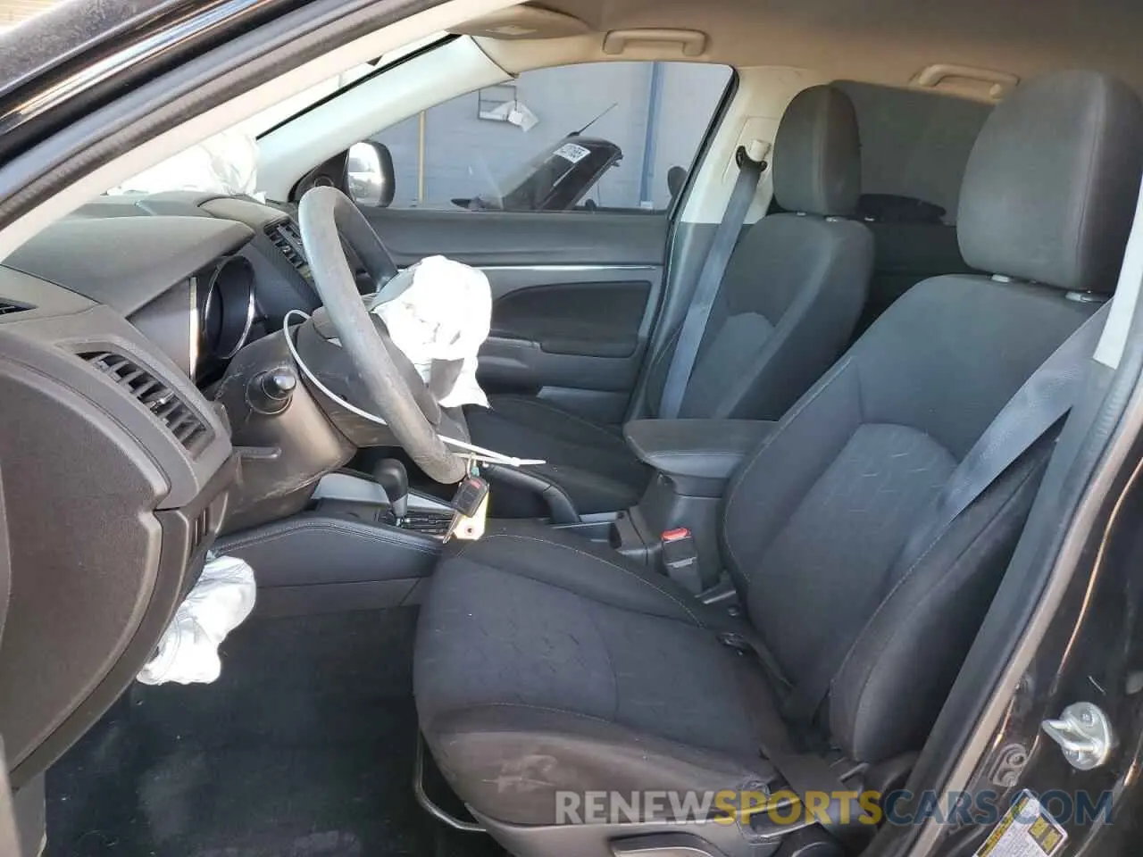 7 Фотография поврежденного автомобиля JA4AP3AU8LU027909 MITSUBISHI OUTLANDER 2020