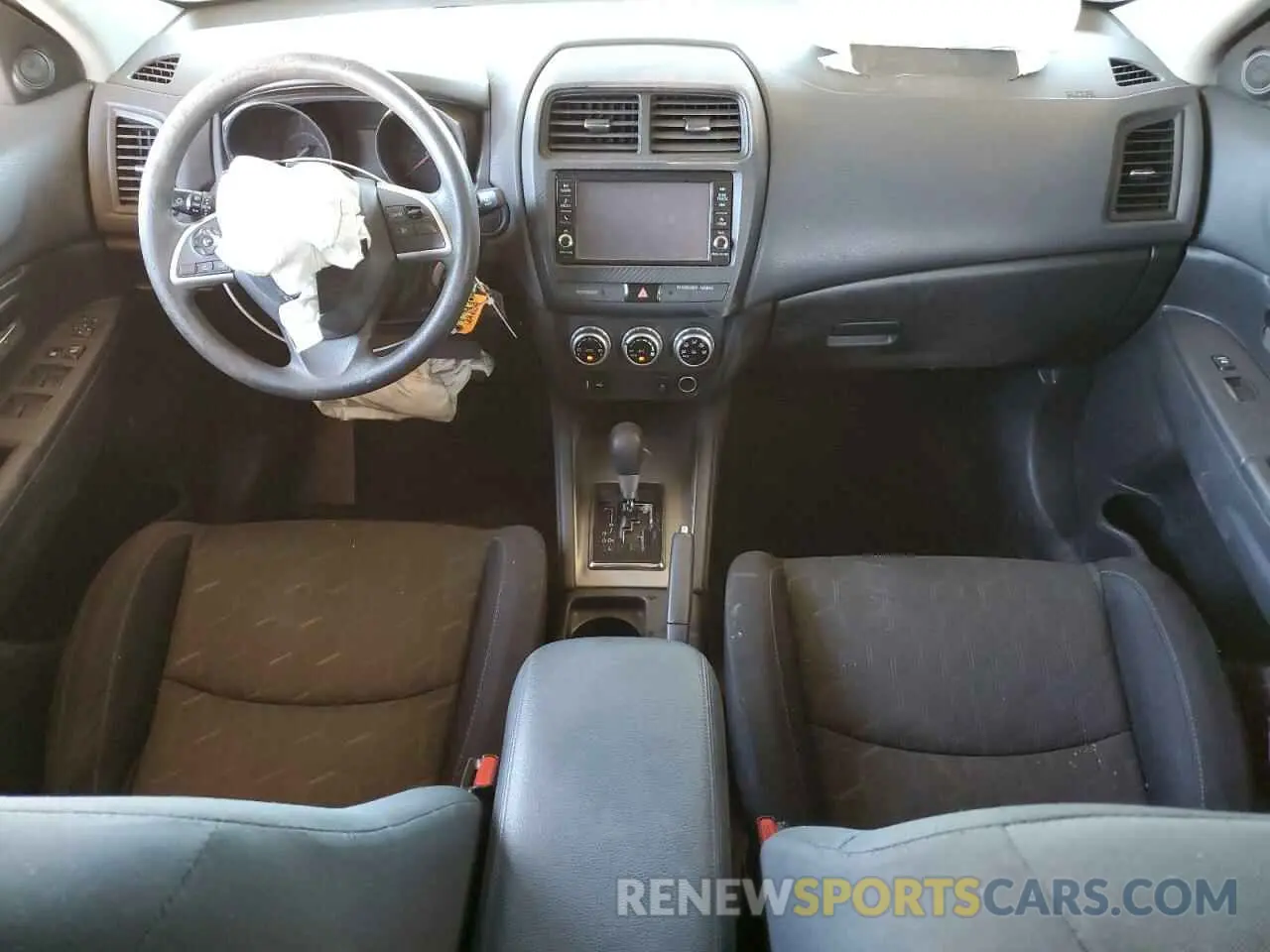 8 Фотография поврежденного автомобиля JA4AP3AU8LU027909 MITSUBISHI OUTLANDER 2020