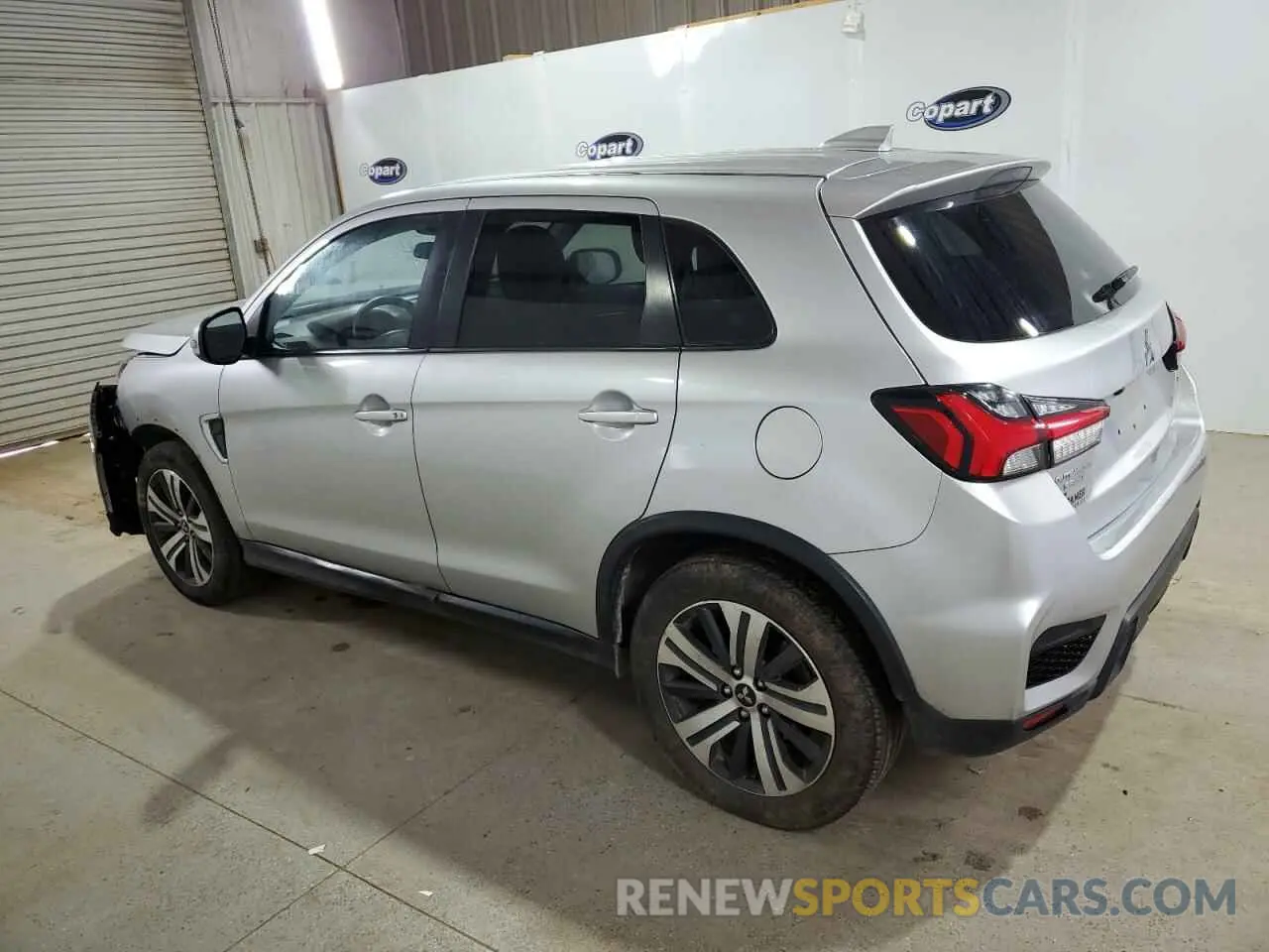 2 Фотография поврежденного автомобиля JA4AP4AU2LU029659 MITSUBISHI OUTLANDER 2020