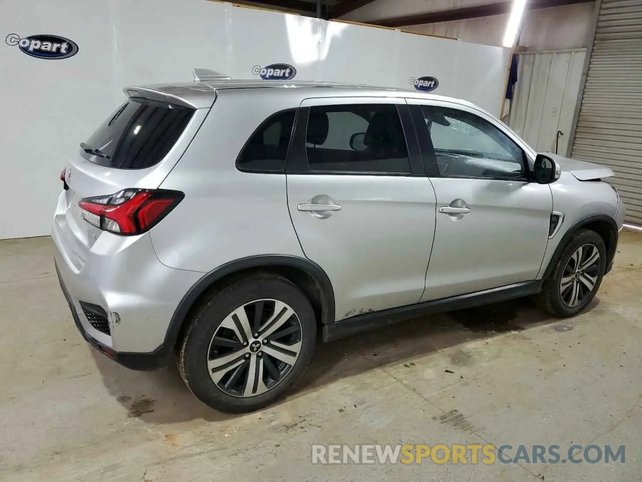3 Фотография поврежденного автомобиля JA4AP4AU2LU029659 MITSUBISHI OUTLANDER 2020