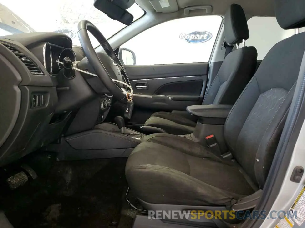 7 Фотография поврежденного автомобиля JA4AP4AU2LU029659 MITSUBISHI OUTLANDER 2020