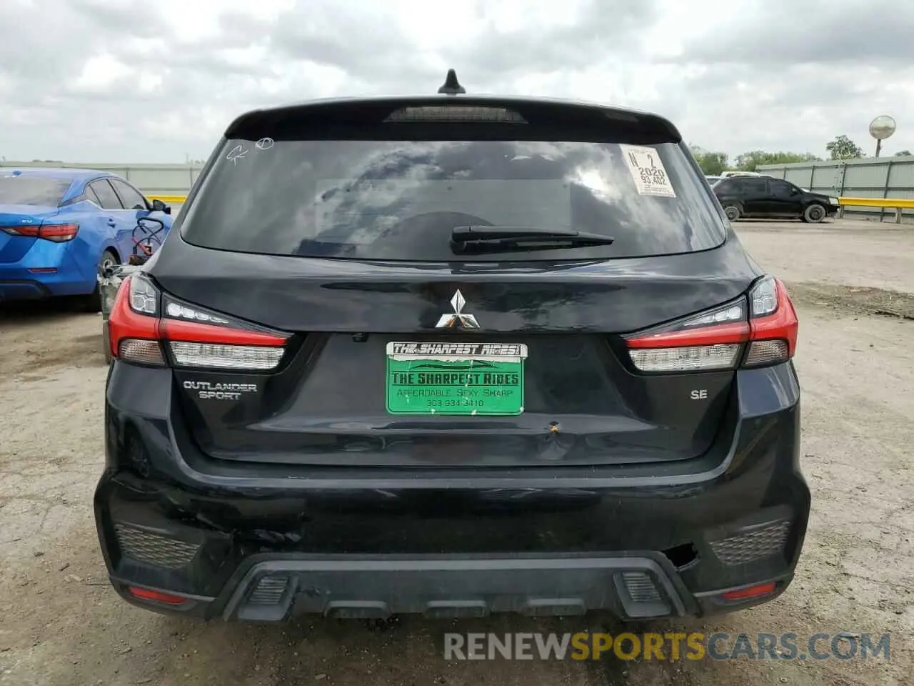 6 Photograph of a damaged car JA4AP4AU4LU022812 MITSUBISHI OUTLANDER 2020
