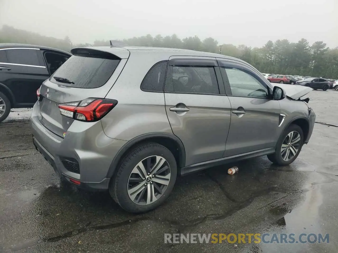 3 Photograph of a damaged car JA4AP4AU5LU008465 MITSUBISHI OUTLANDER 2020