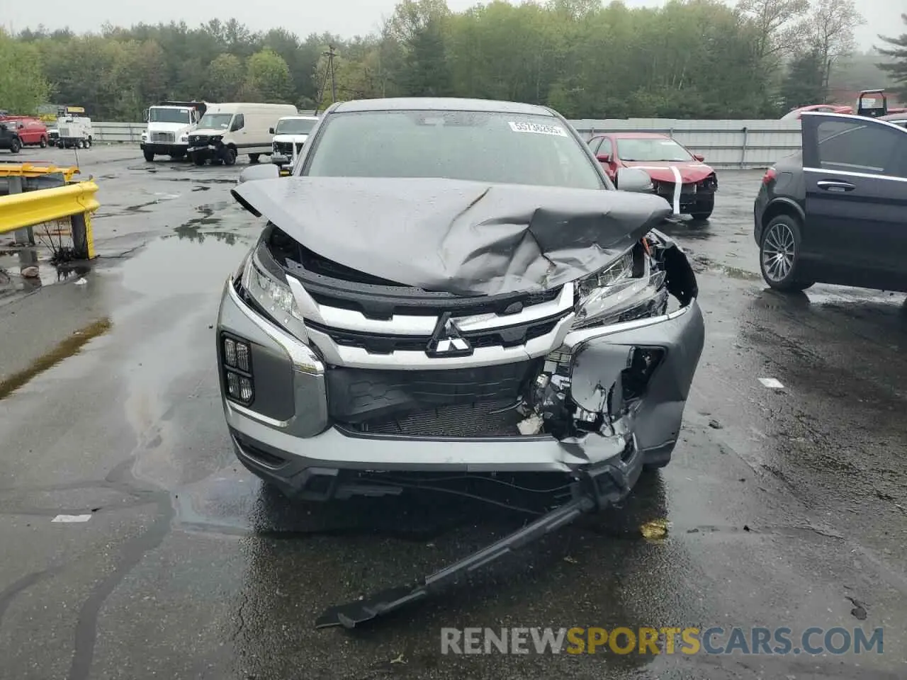 5 Photograph of a damaged car JA4AP4AU5LU008465 MITSUBISHI OUTLANDER 2020