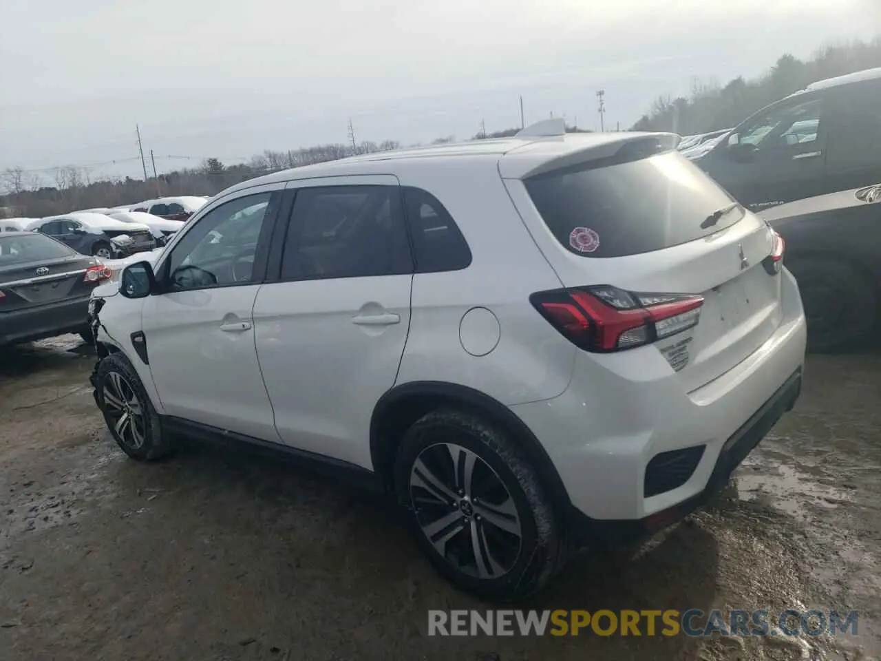 2 Photograph of a damaged car JA4AR3AU1LU013554 MITSUBISHI OUTLANDER 2020
